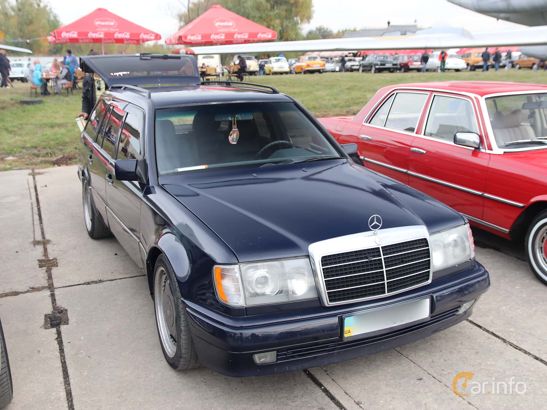 Mercedes-Benz 300 TD  113hp, 1993