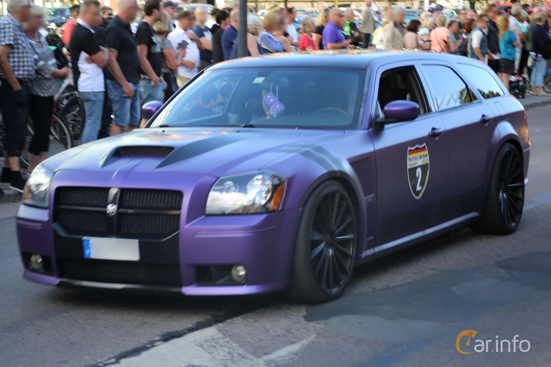 Dodge Magnum 6.1 V8 HEMI Automatic, 431hp, 2005