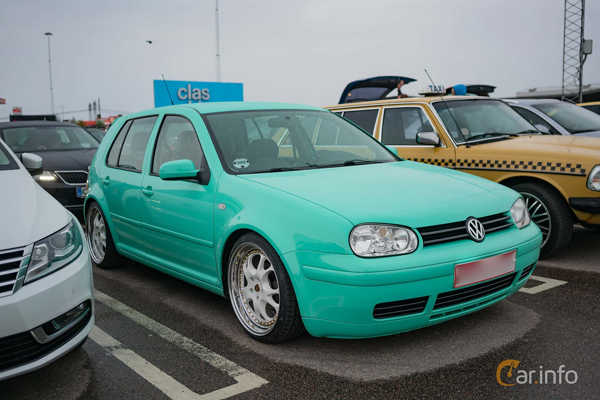 Volkswagen Golf 3-door 1.6 100hp, 1999