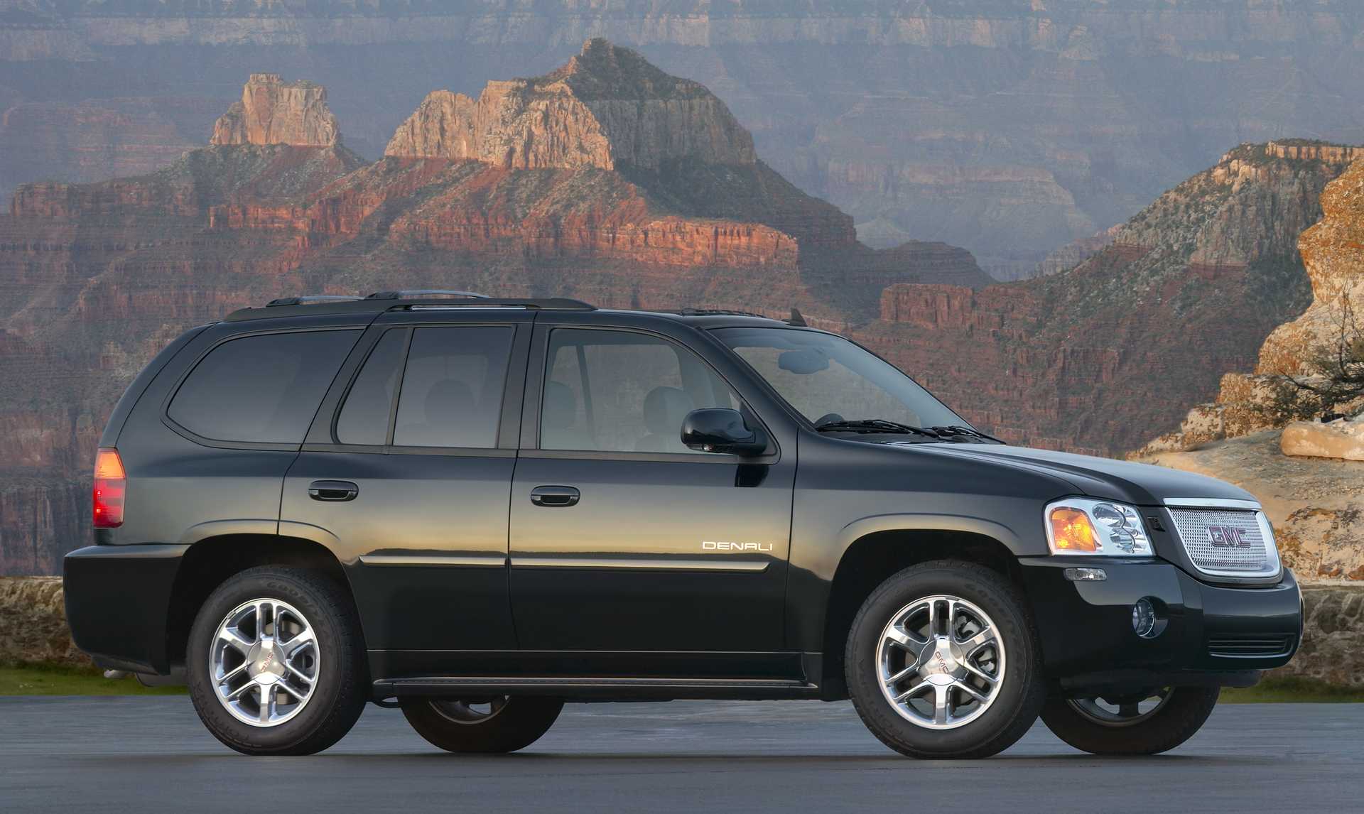 GMC Envoy Denali 1st Generation Facelift