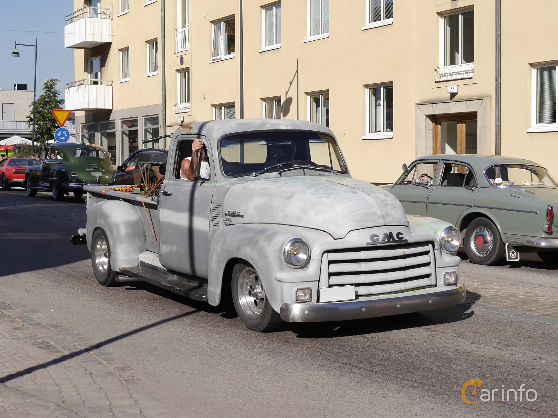 GMC New Design 3.9 1st Generation, Automatic, 4-speed