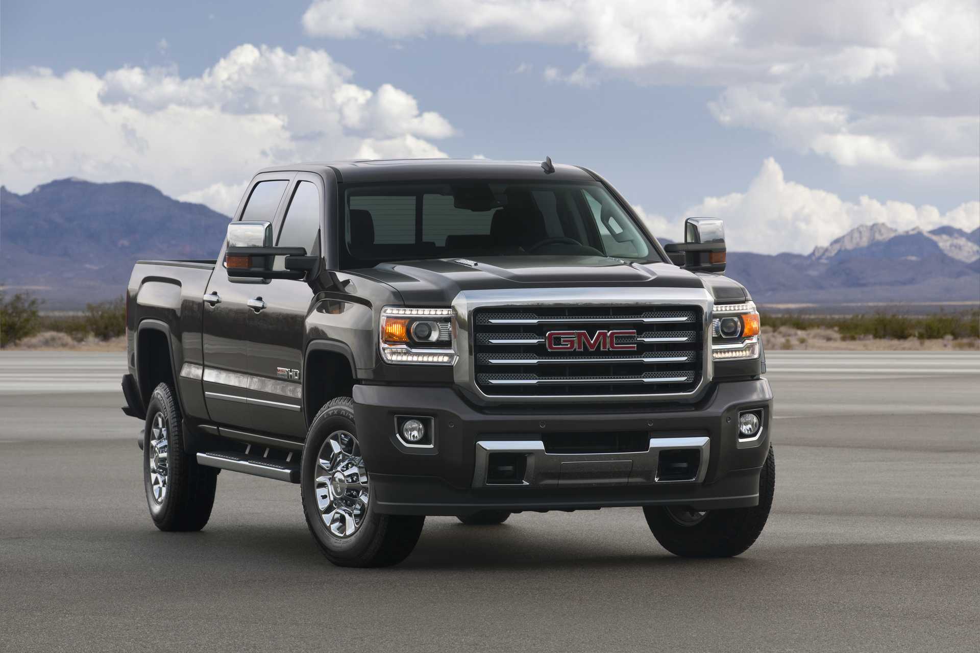 GMC Sierra 2500HD Crew Cab 6.0 V8 4WD Automatic, 364hp, 2019
