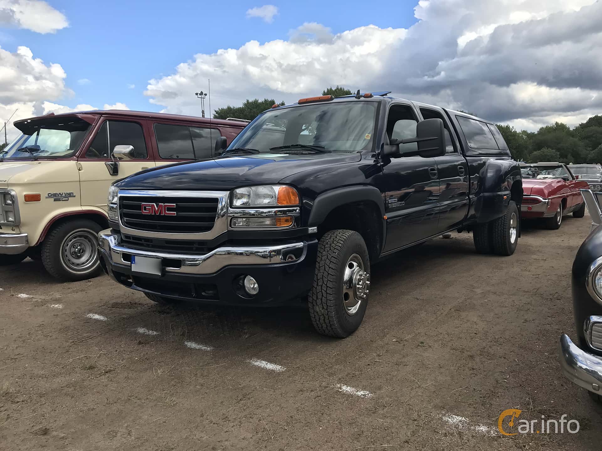 GMC Sierra 3500HD Crew Cab 6.6 V8 4WD Automatic, 500hp, 2007