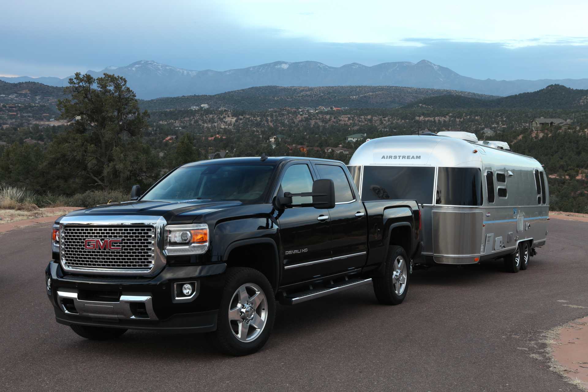 GMC Sierra 2500HD Double Cab 6.0 V8 4WD Automatic, 364hp, 2019