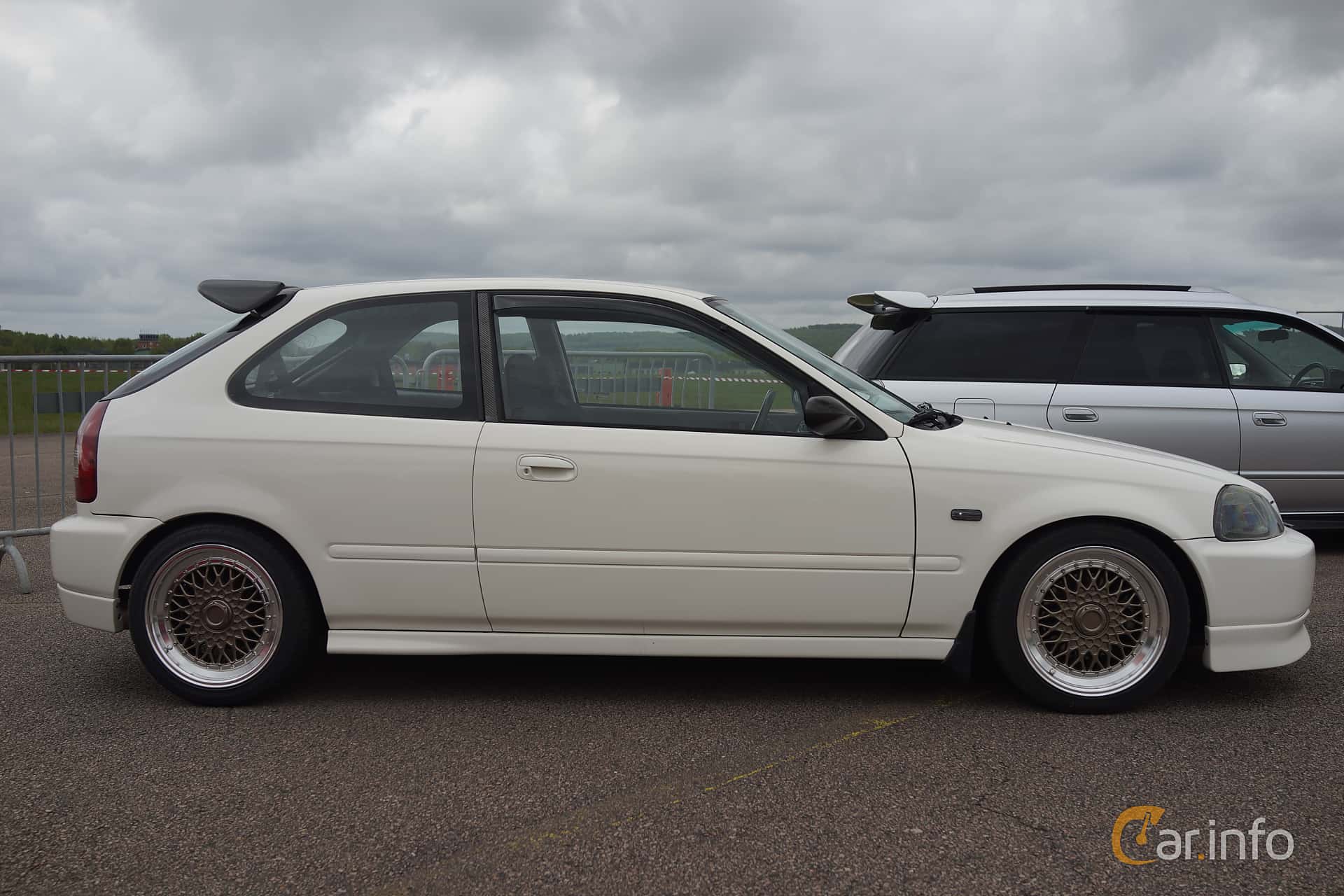 Honda Civic 3-door 1.5 Manual, 114hp, 2001