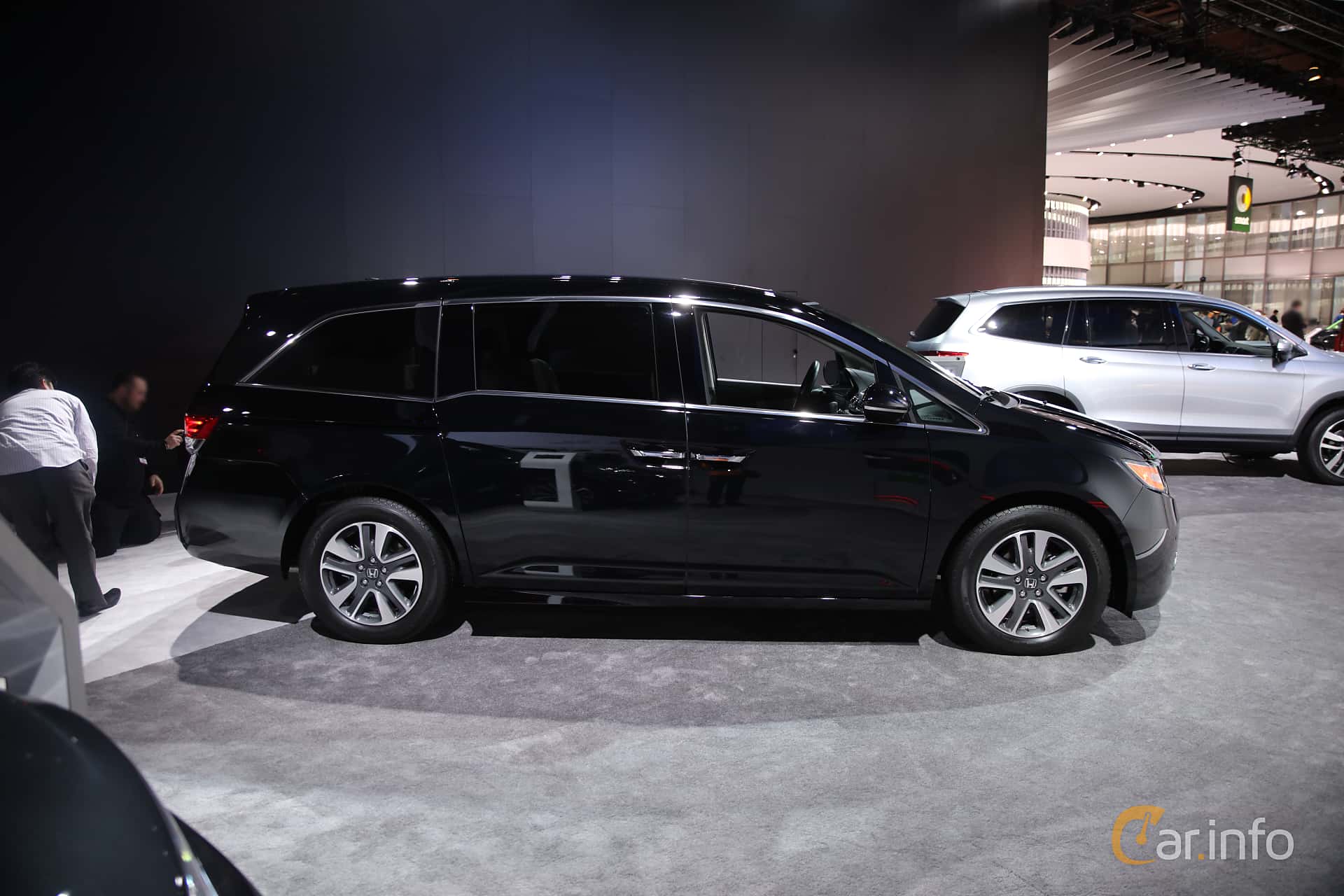 Honda Odyssey (NA) generation RL5 Facelift 3.5 V6 Automatic, 6-speed