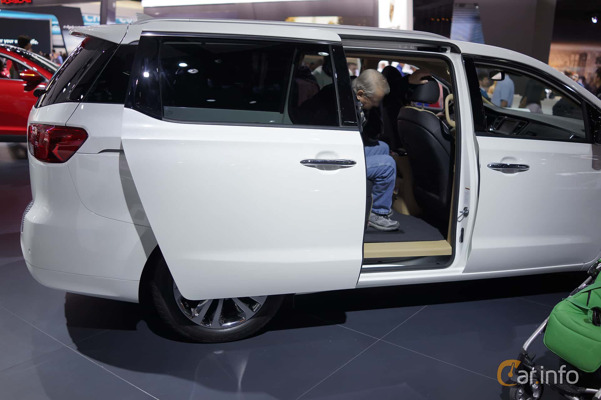 Kia Carnival 2.2 CRDi Automatic, 200hp, 2015