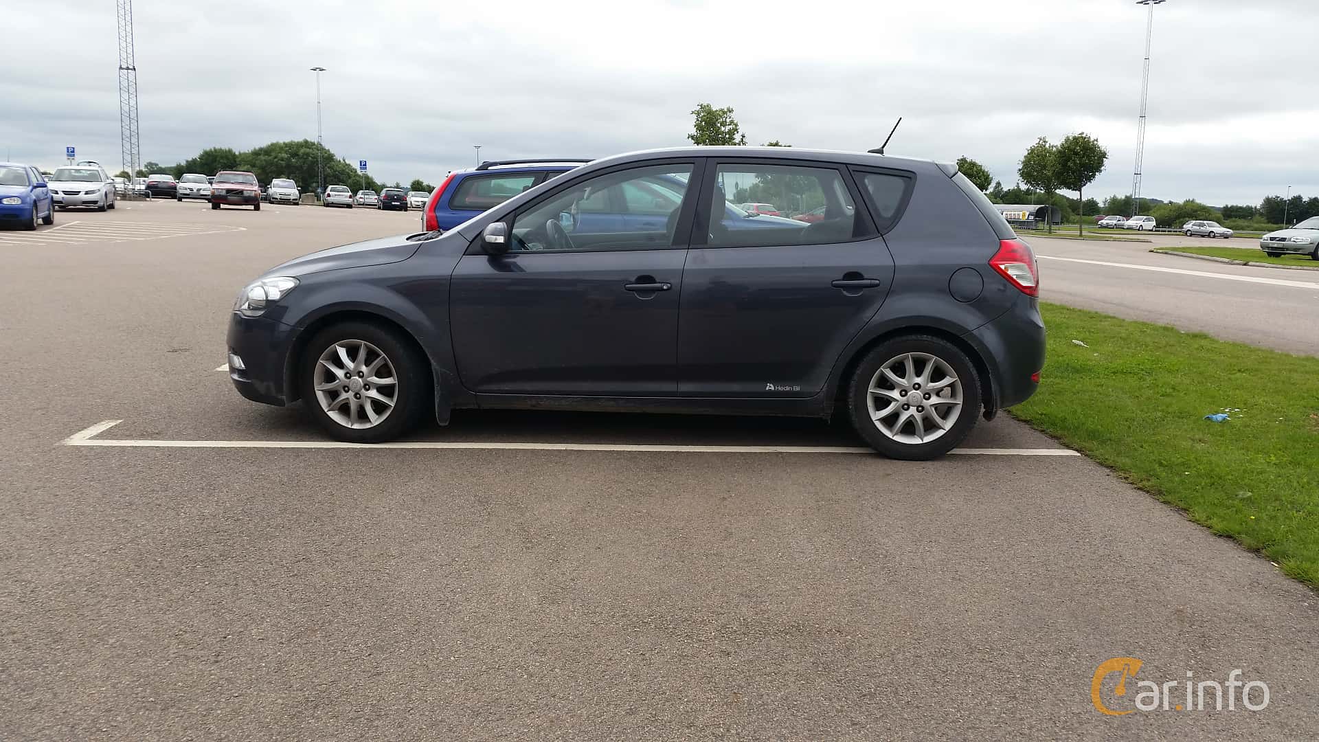 Kia cee'd 1.4 CVVT Manual, 105hp, 2012