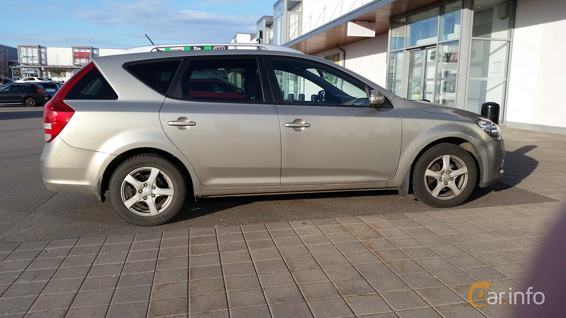 Kia cee'd_sw 1.6 CRDi Manual, 90hp, 2012