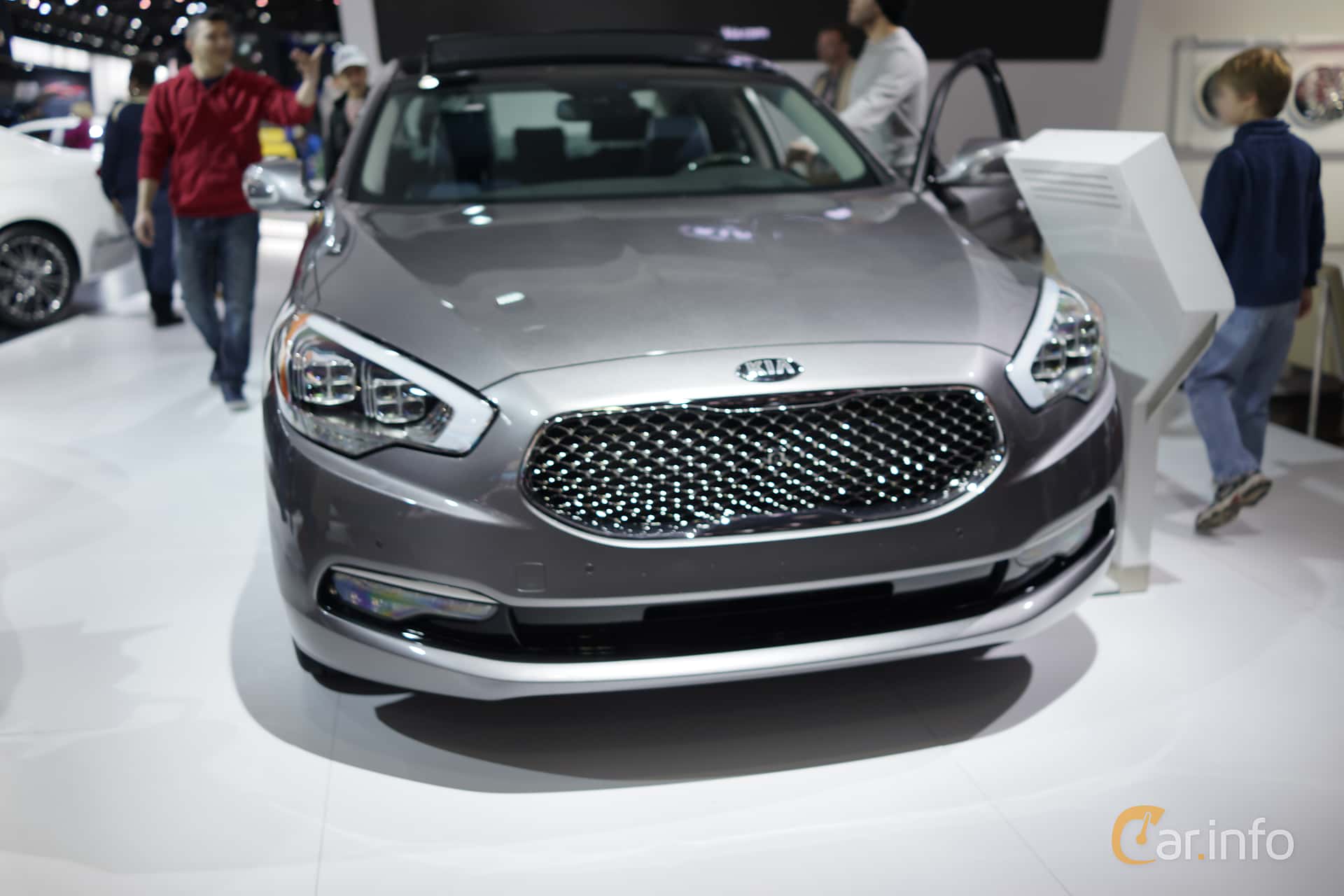 Kia K9 5.0 V8 GDI Automatic, 424hp, 2015