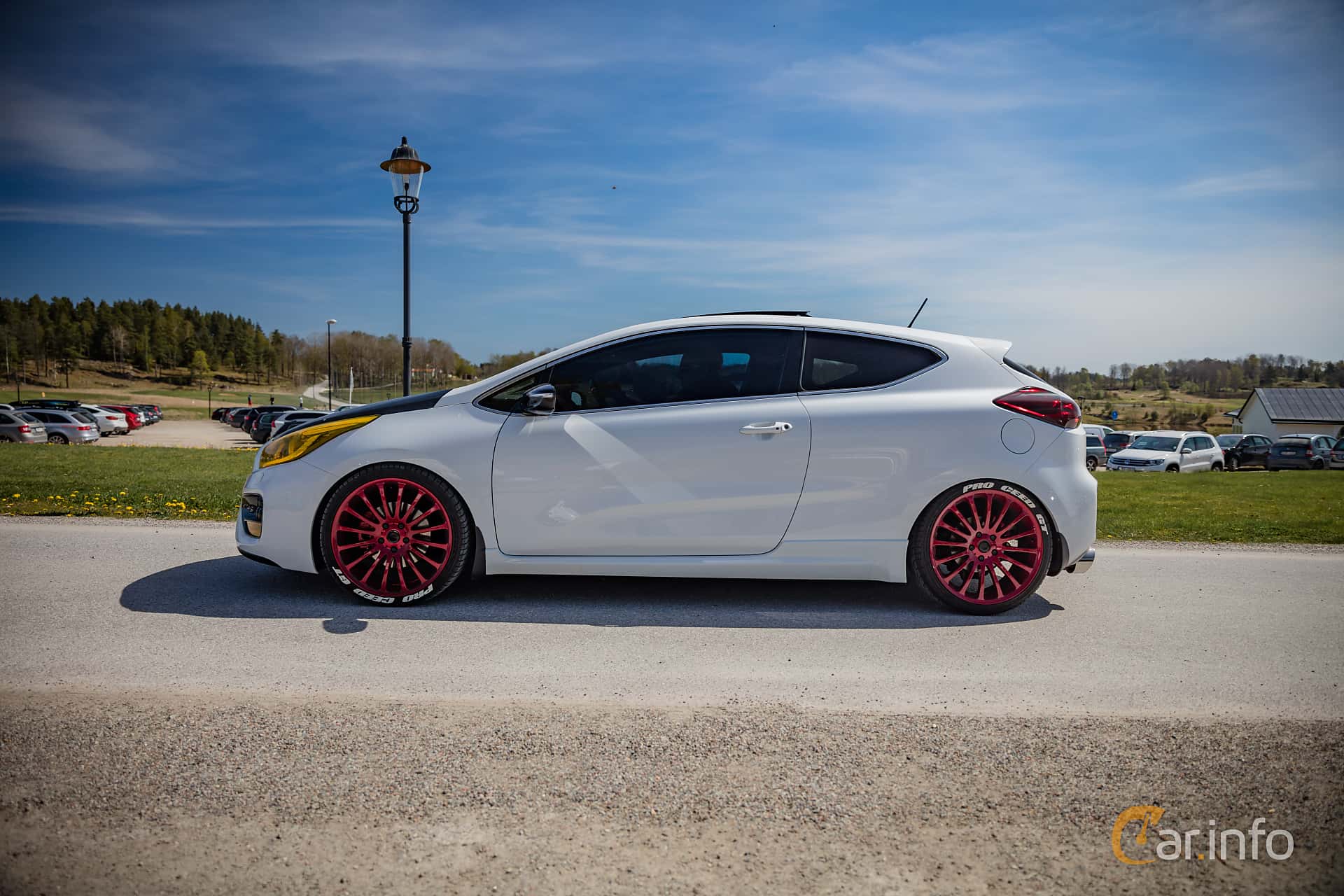 Kia pro_cee'd 1.6 CRDi Manual, 133hp, 2015