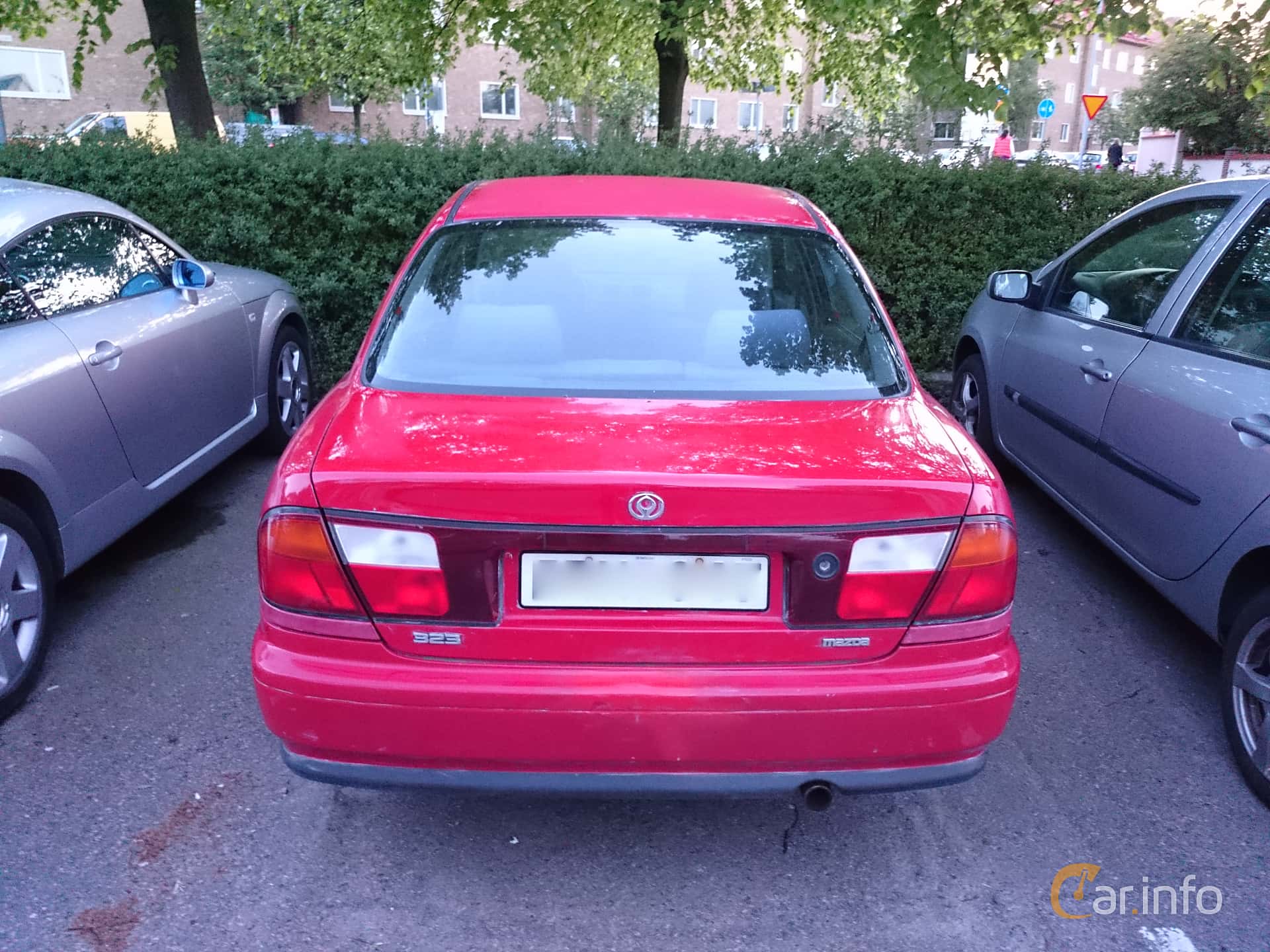 Mazda 323S 1.9 Automatic, 114hp, 1997