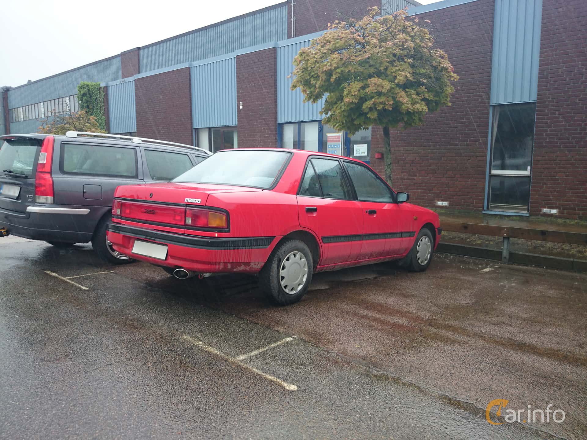 Mazda 323 Sedan 1.6 84hp, 1991