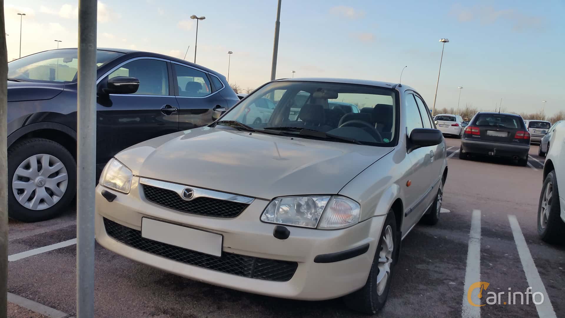 Mazda 323S 1.5 Automatic, 88hp, 2000