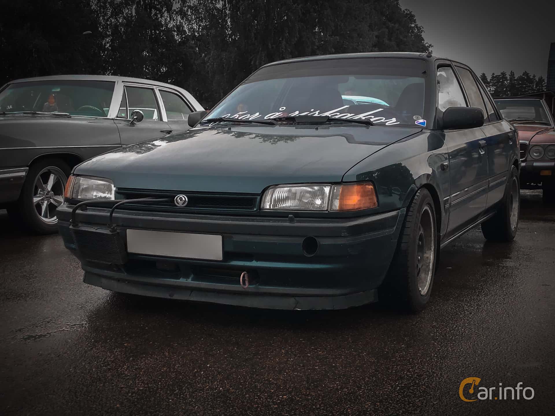 Mazda 323 Sedan 1.3 Manual, 73hp, 1995