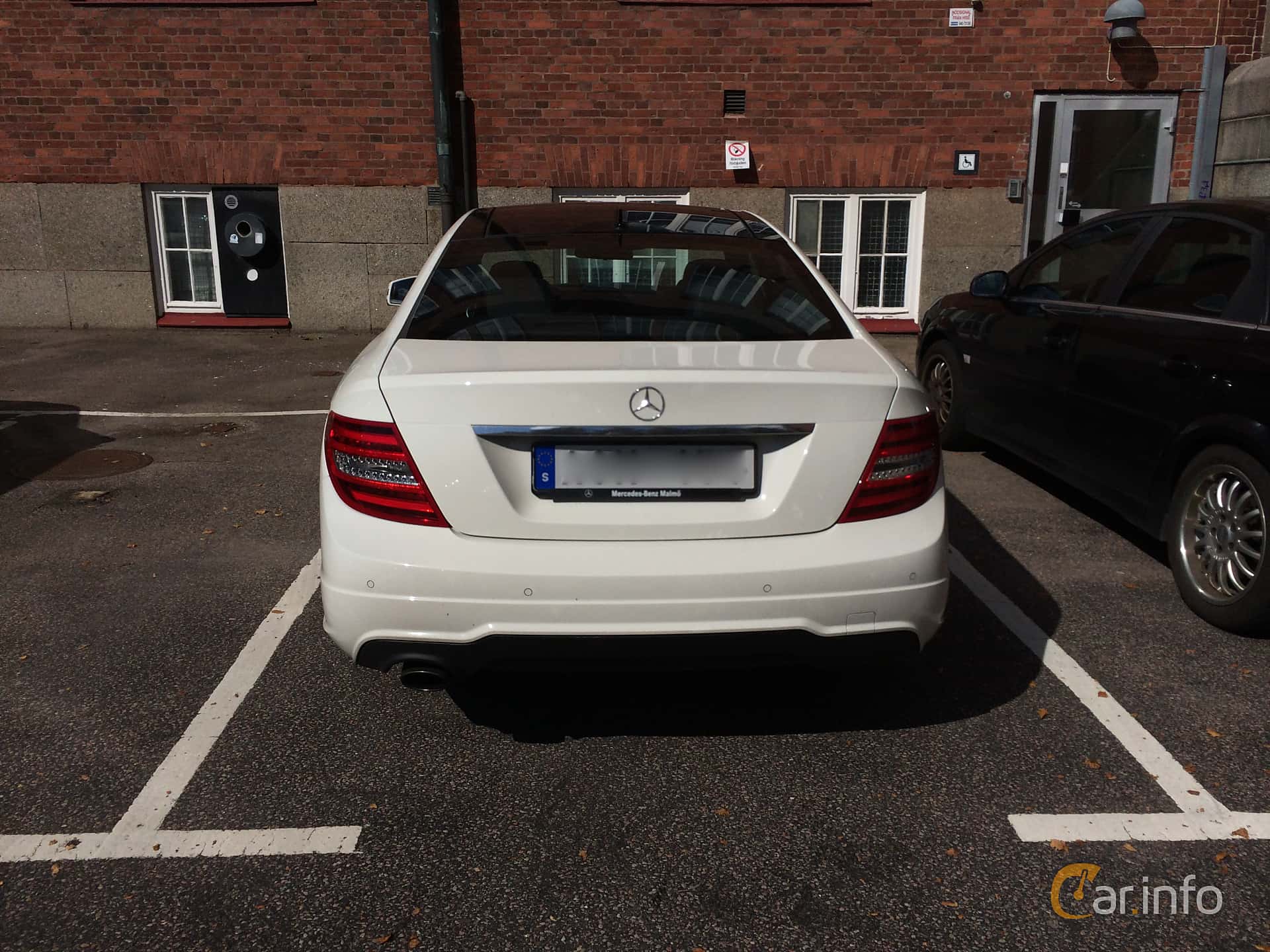Mercedes-Benz C 180 Coupé BlueEFFICIENCY  Manual, 156hp, 2011