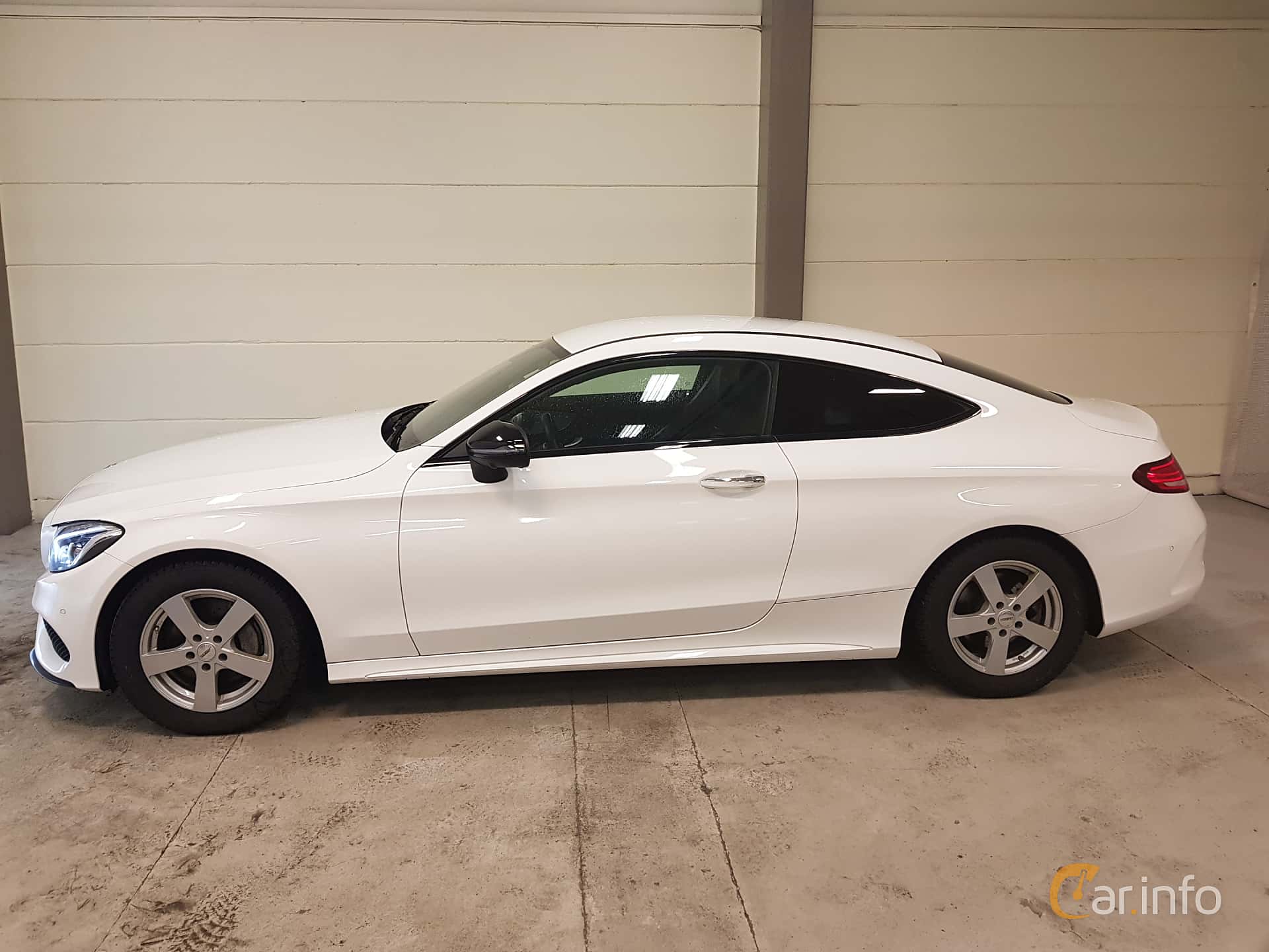 Mercedes-Benz C 220 d Coupé 9G-Tronic