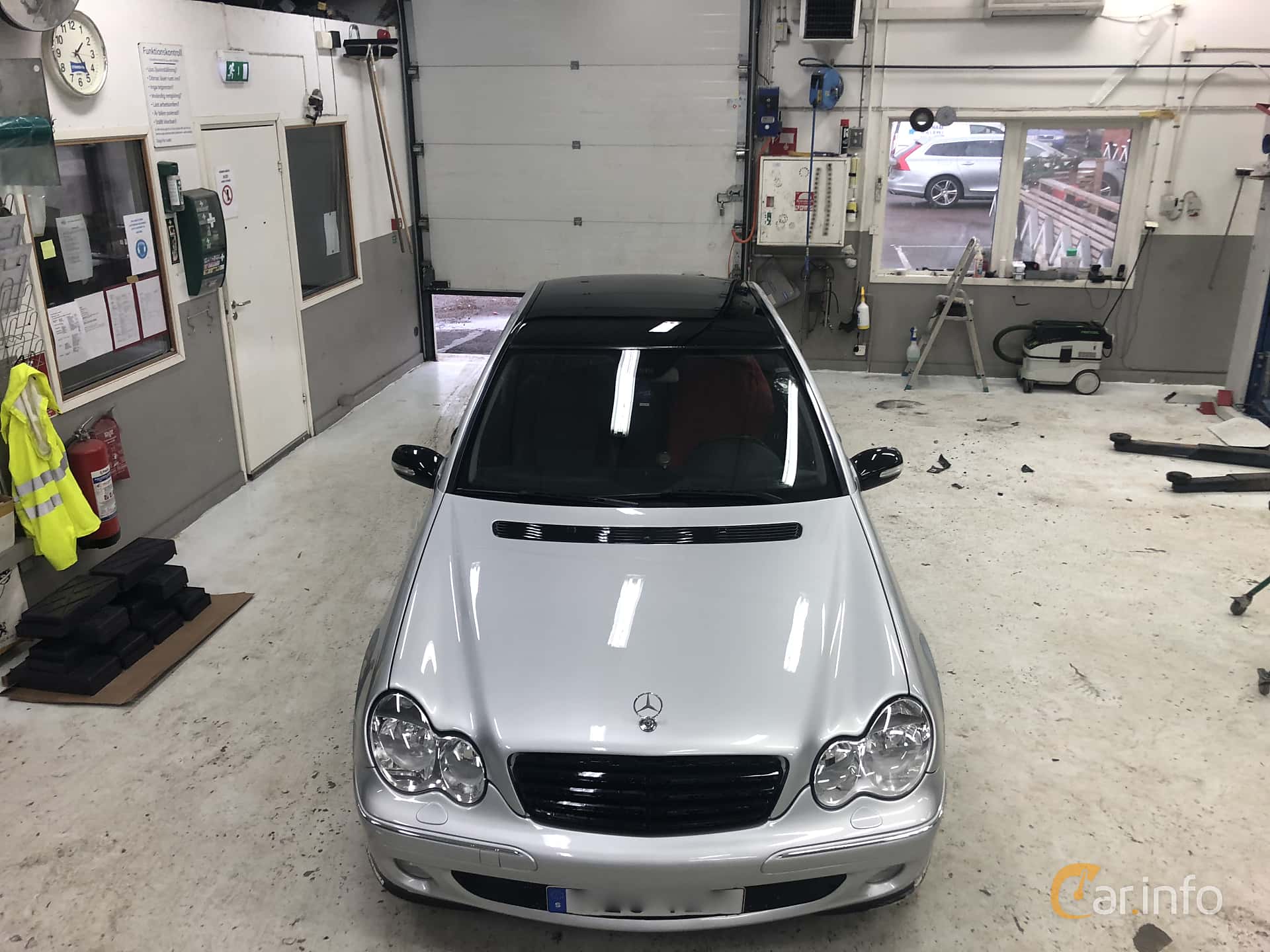 Mercedes-Benz C 320 CDI  Manual, 224hp, 2007