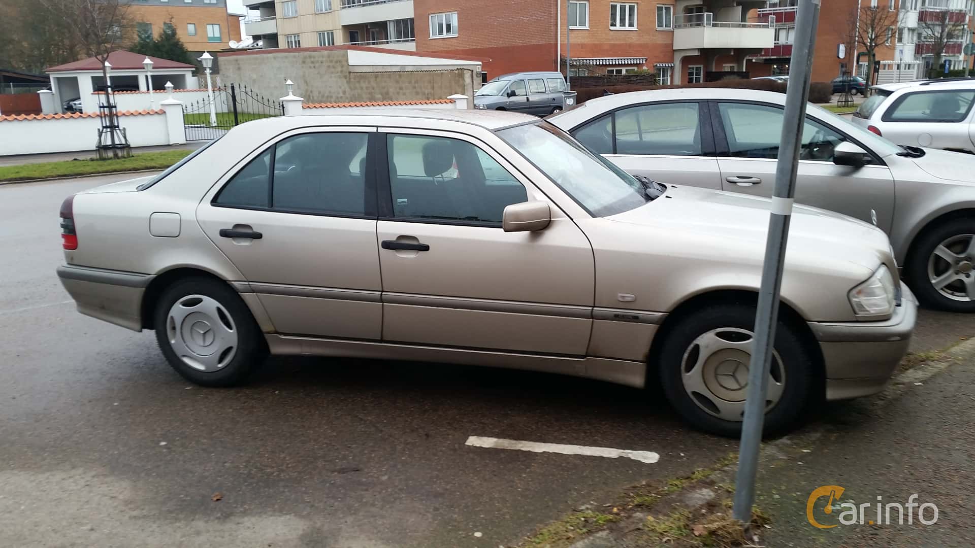 Mercedes-Benz C 180  Automatic, 122hp, 2000