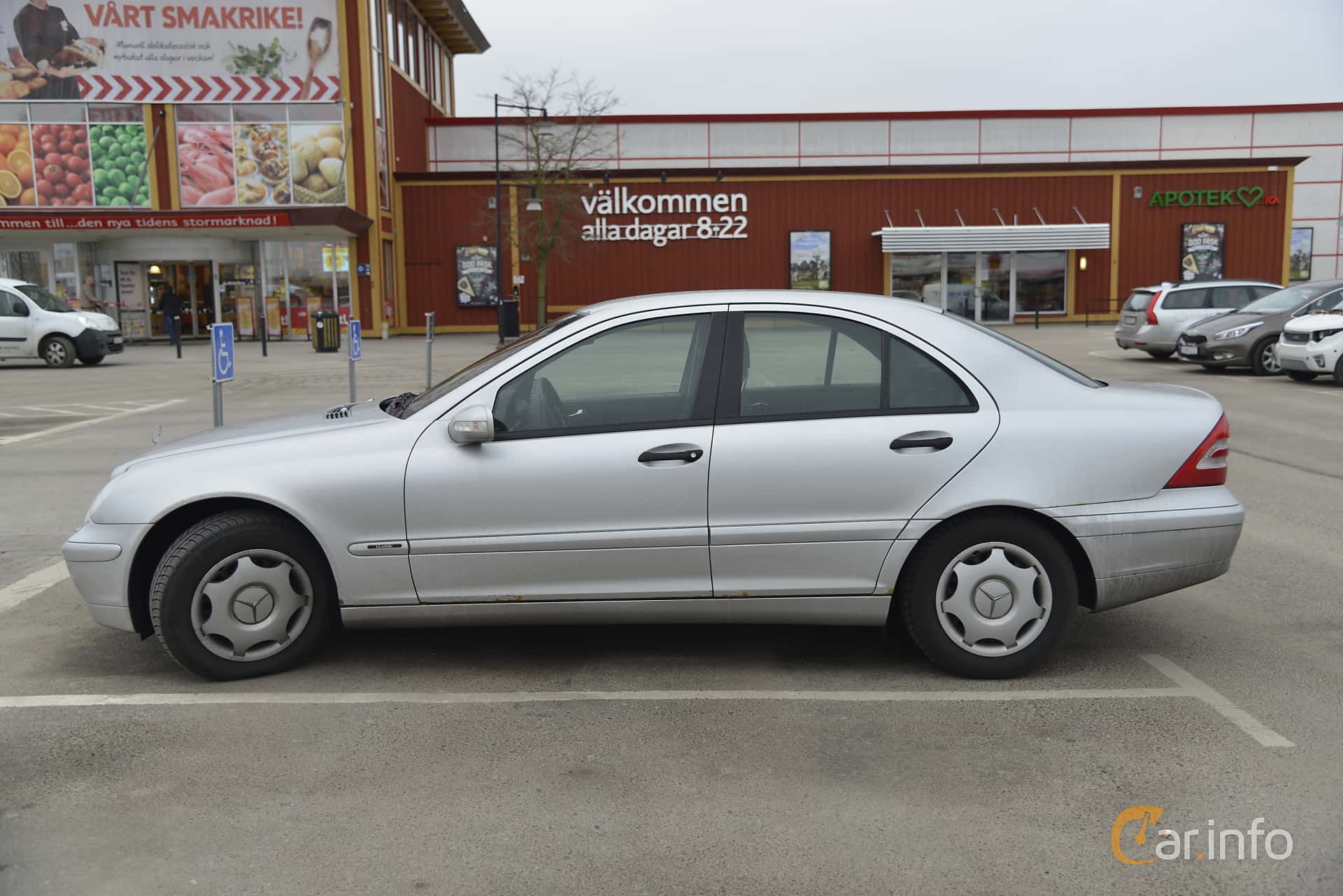 Mercedes-Benz C 200 Kompressor  Manual, 163hp, 2002