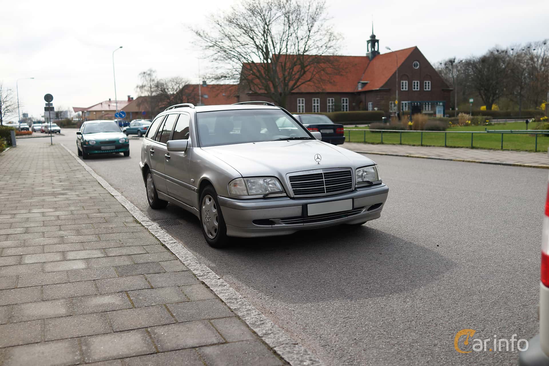 Mercedes-Benz C 200 T CDI  Automatic, 102hp, 2000