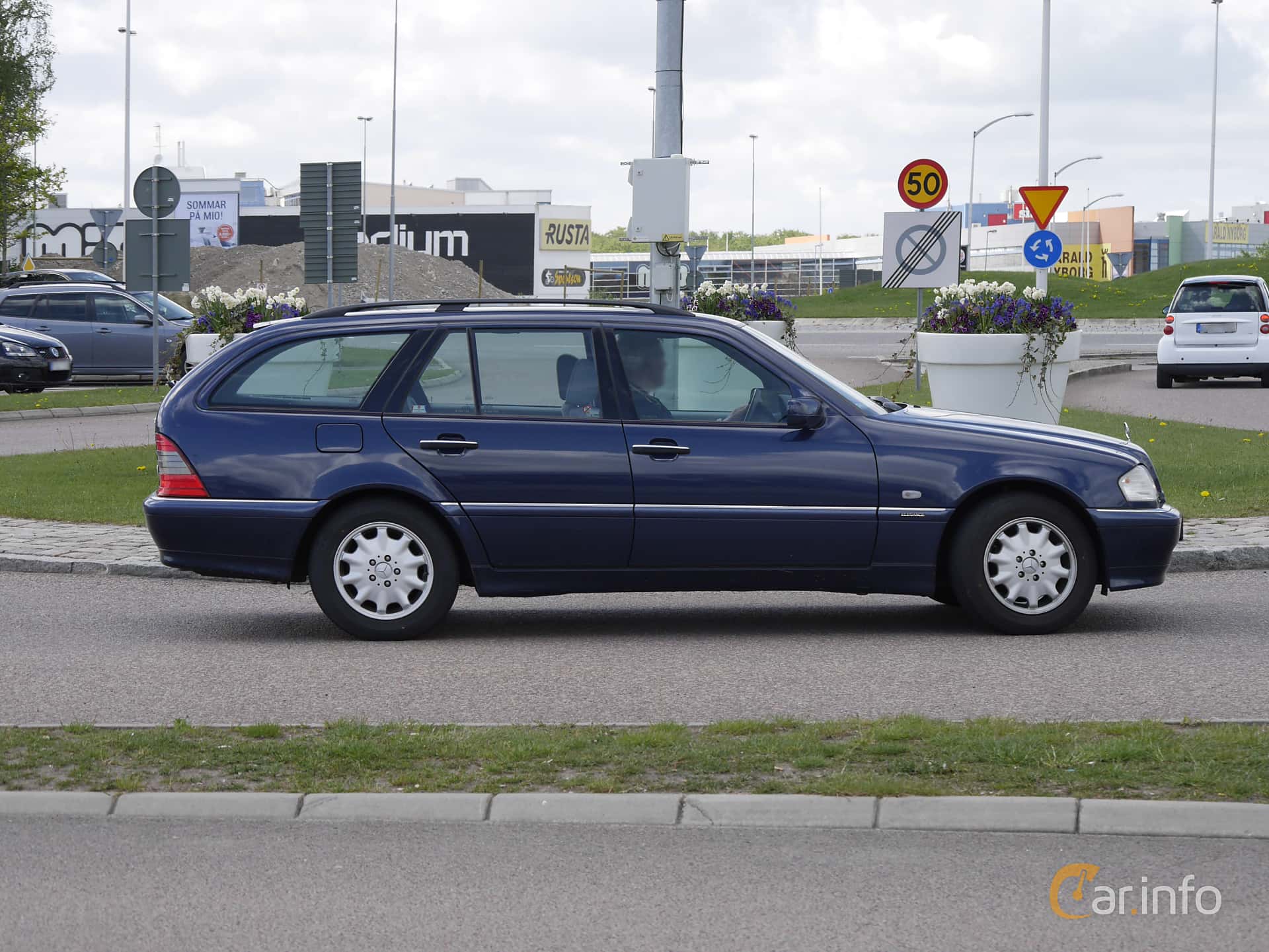 Mercedes-Benz C 180 T  122hp, 2000