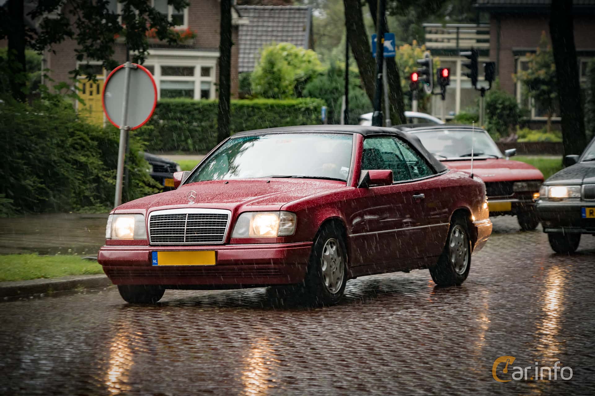 Mercedes-Benz E 200 Cabriolet  Manual, 136hp, 1997