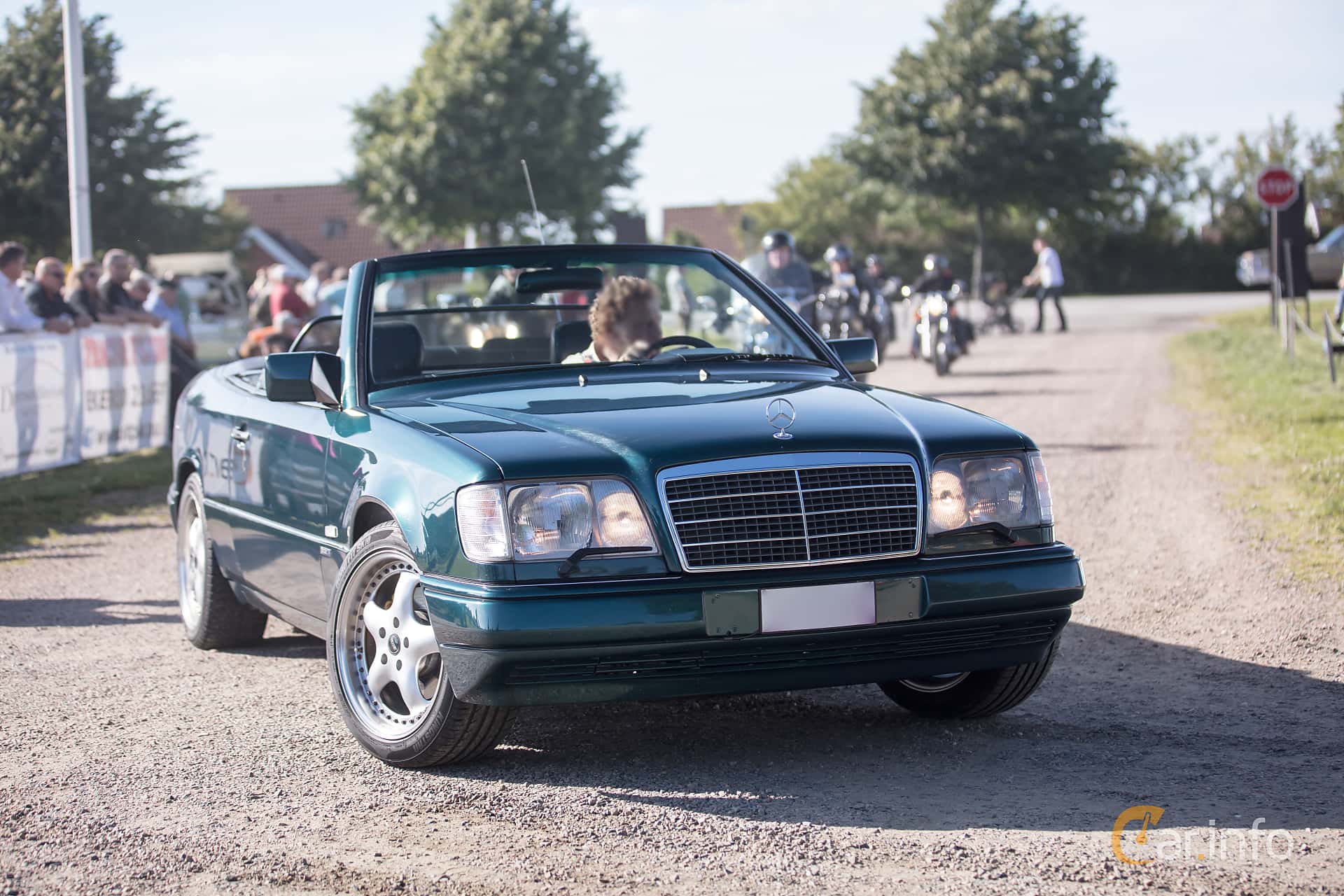 Mercedes-Benz E 220 Cabriolet  Automatic, 150hp, 1997