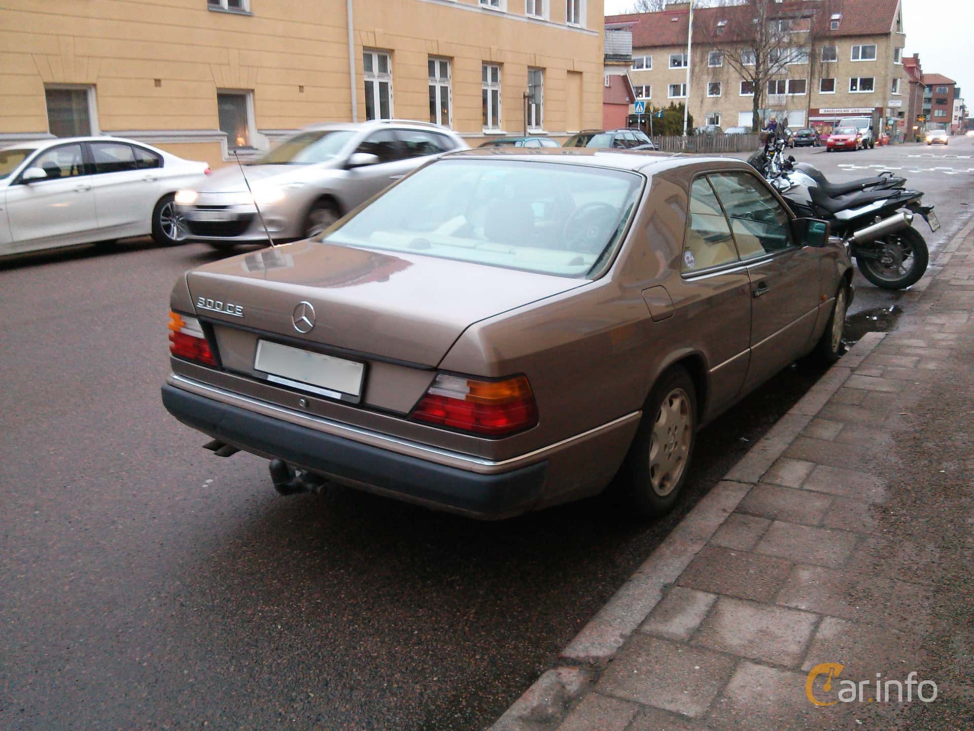 Mercedes-Benz 300 CE Coupé Manual, 5-speed