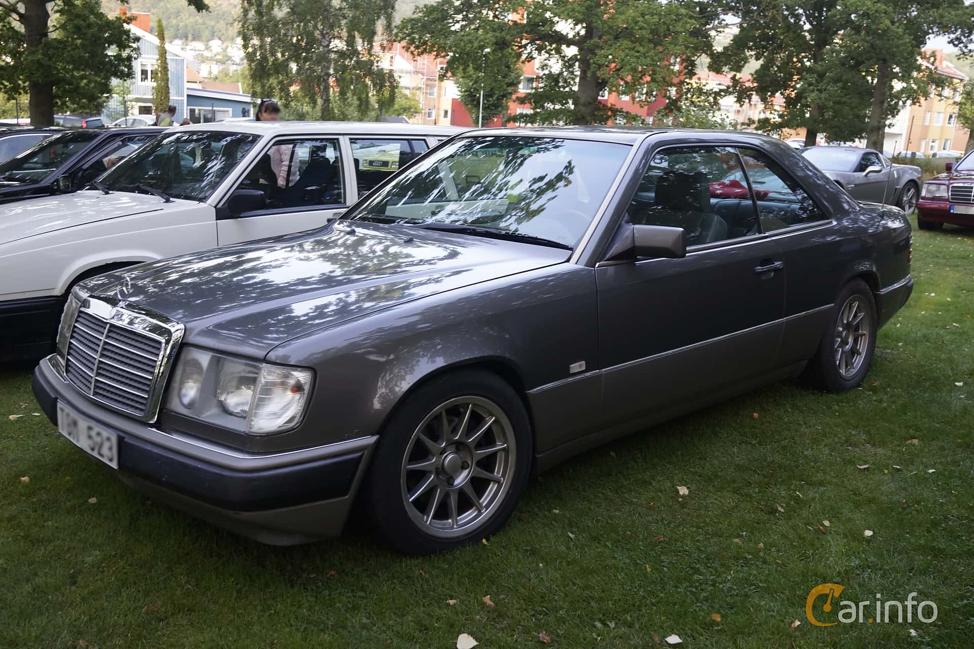 Mercedes-Benz 300 CE Coupé  4G-Tronic, 180hp, 1990