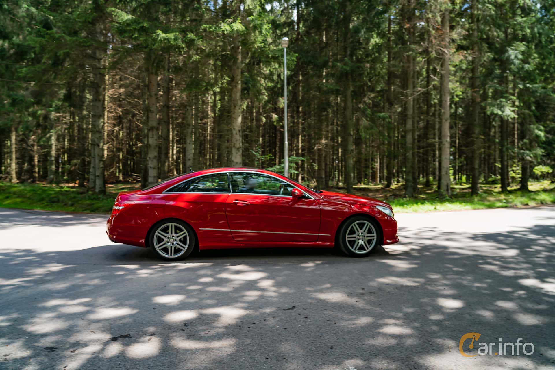 Mercedes-Benz E 500 Coupé  7G-Tronic, 388hp, 2011