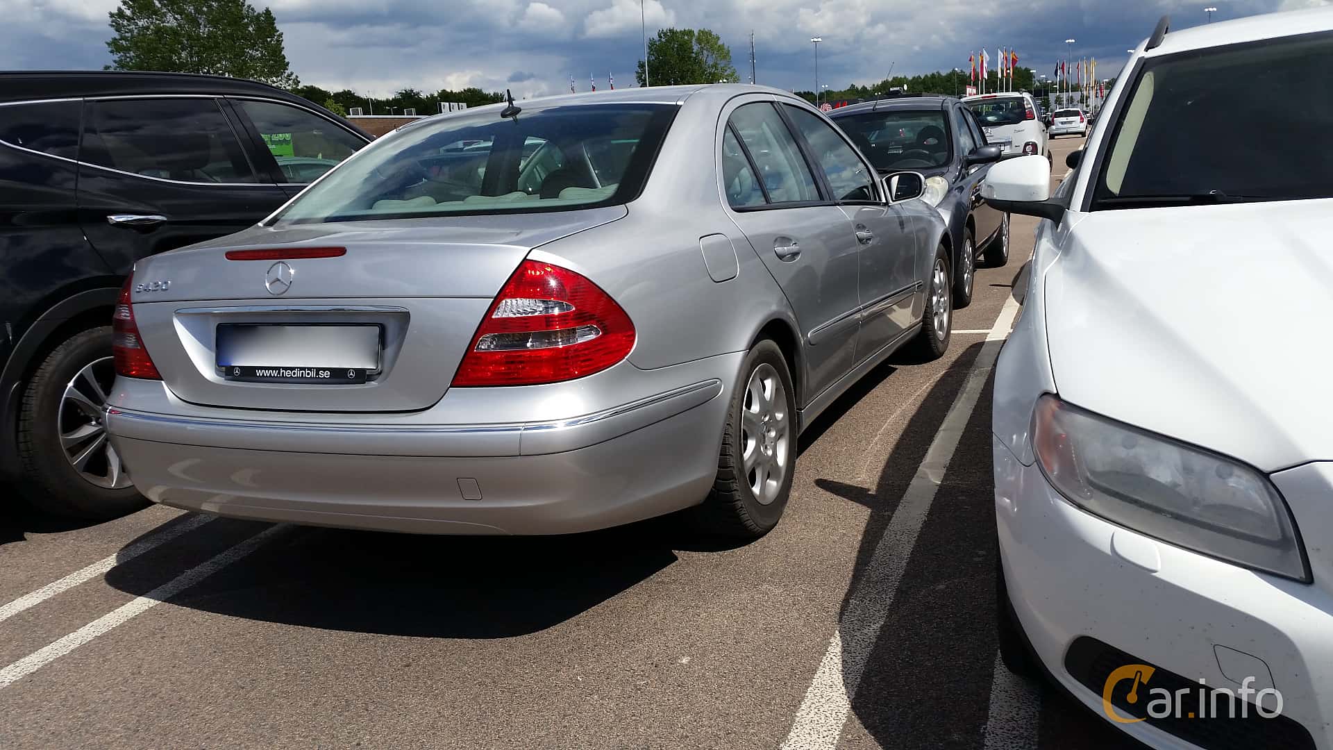 Mercedes-Benz E 240  177hp, 2003