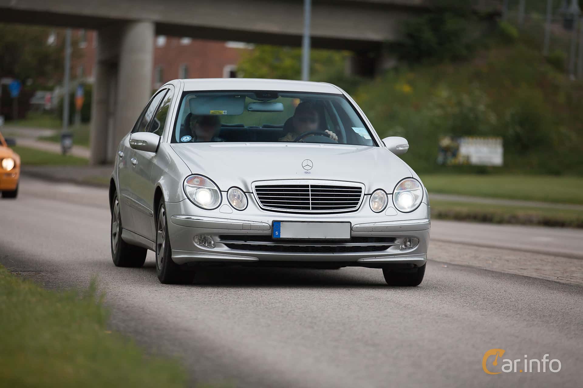 Mercedes-Benz E 270 CDI  Manual, 177hp, 2006