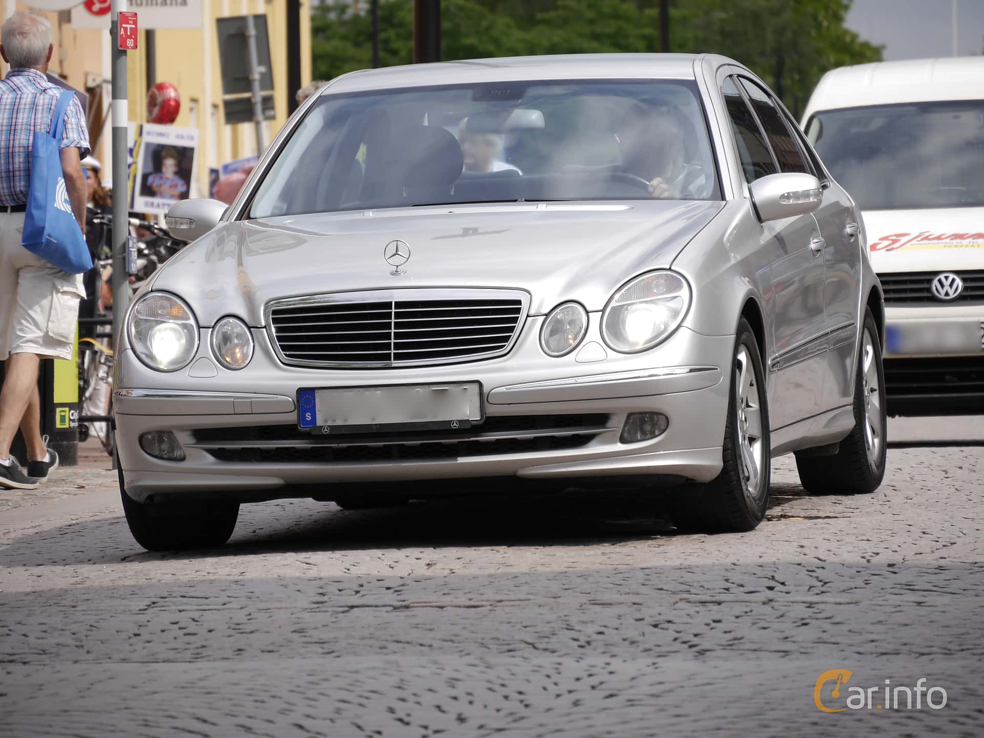 Mercedes-Benz E 200 Kompressor  5G-Tronic, 163hp, 2005