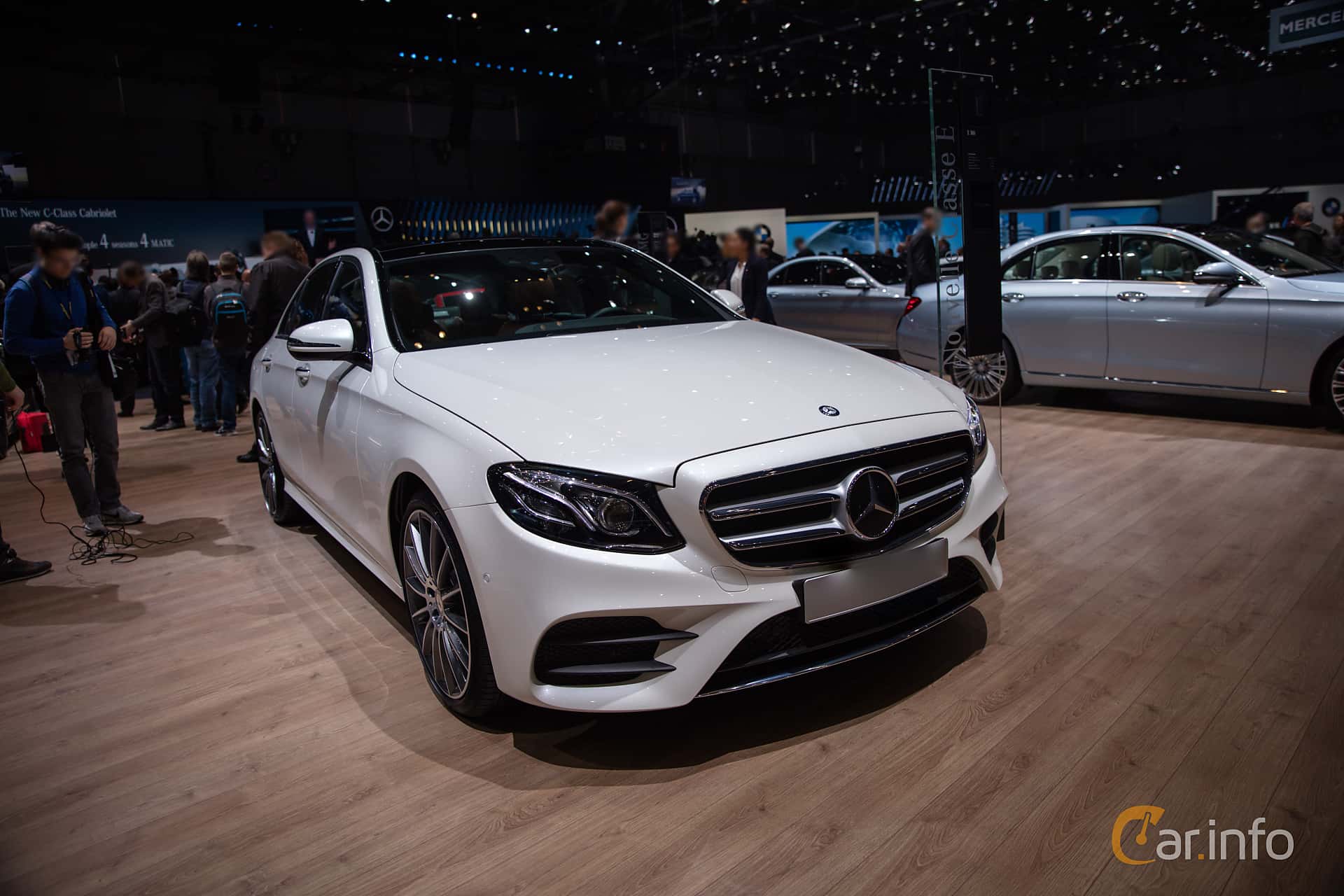 Mercedes-Benz E 300  9G-Tronic, 245hp, 2020