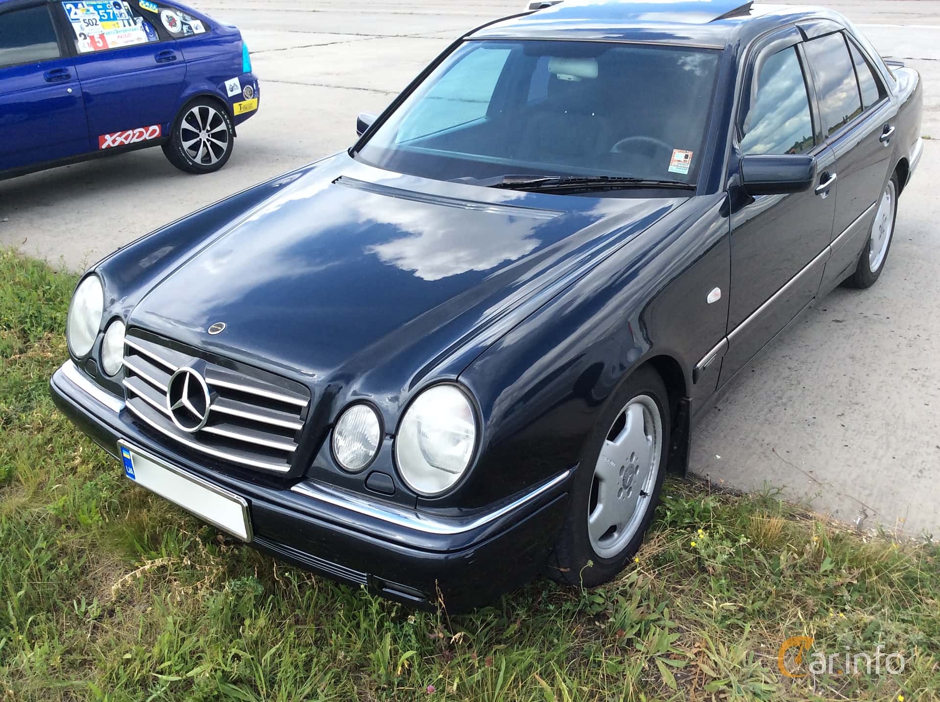 Mercedes-Benz E 320  Automatic, 224hp, 2002