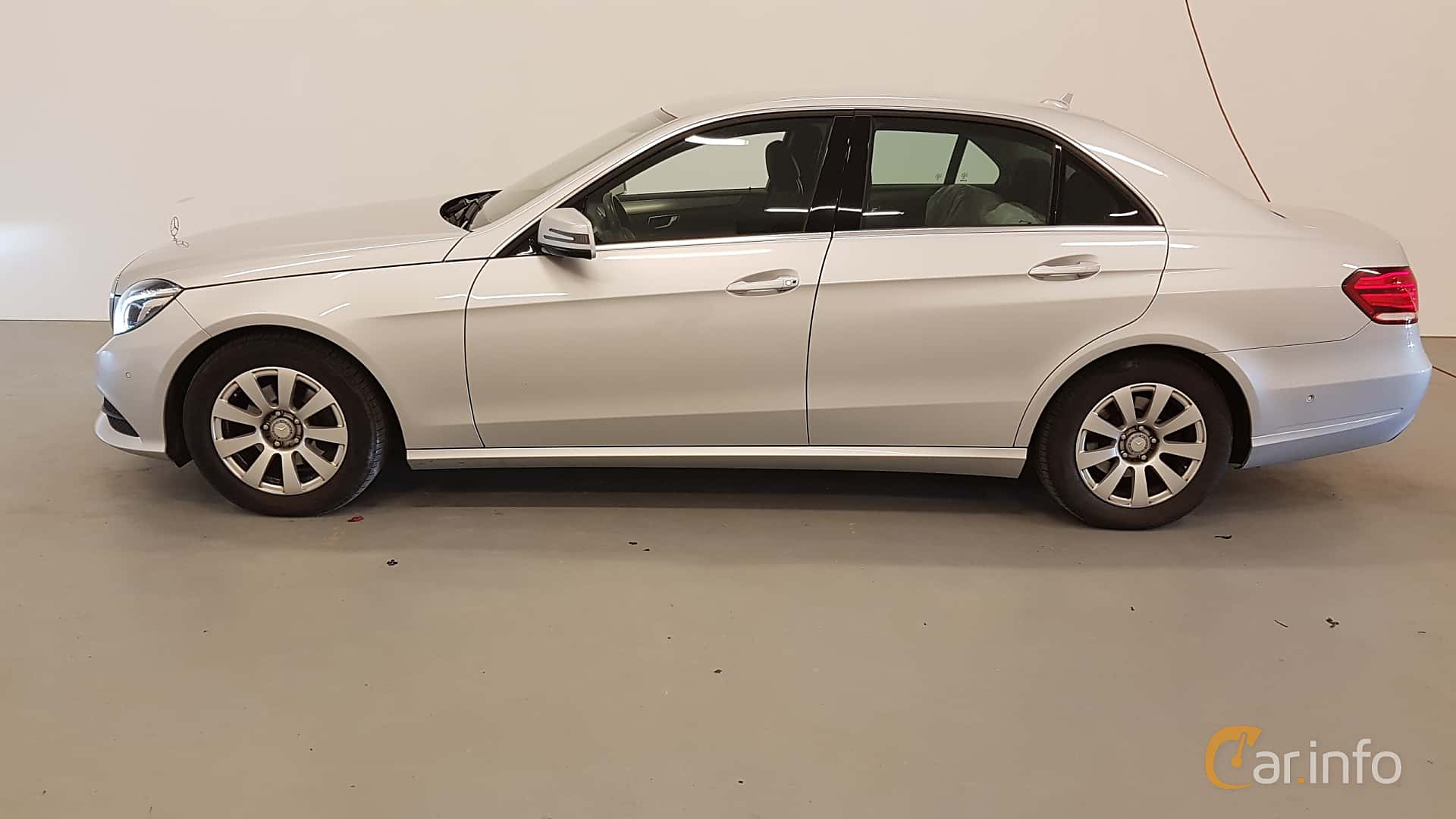 Mercedes-Benz E 220 BlueTEC 9G-Tronic