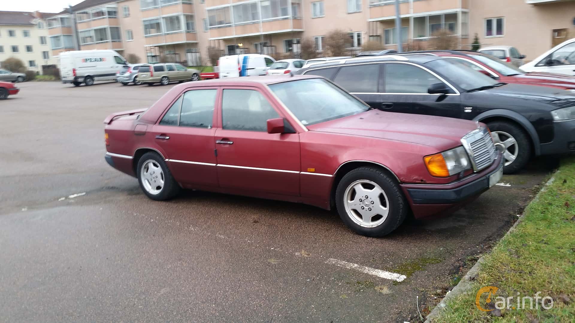 Mercedes-Benz 200 E  Manual, 118hp, 1990