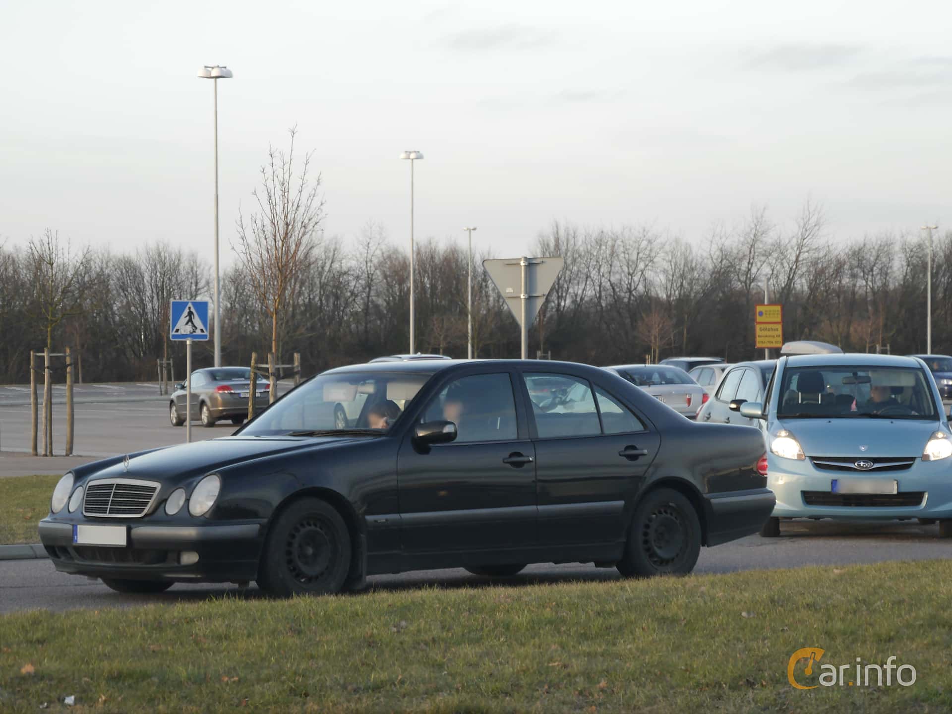 Mercedes-Benz E 270 CDI  Automatic, 170hp, 2002