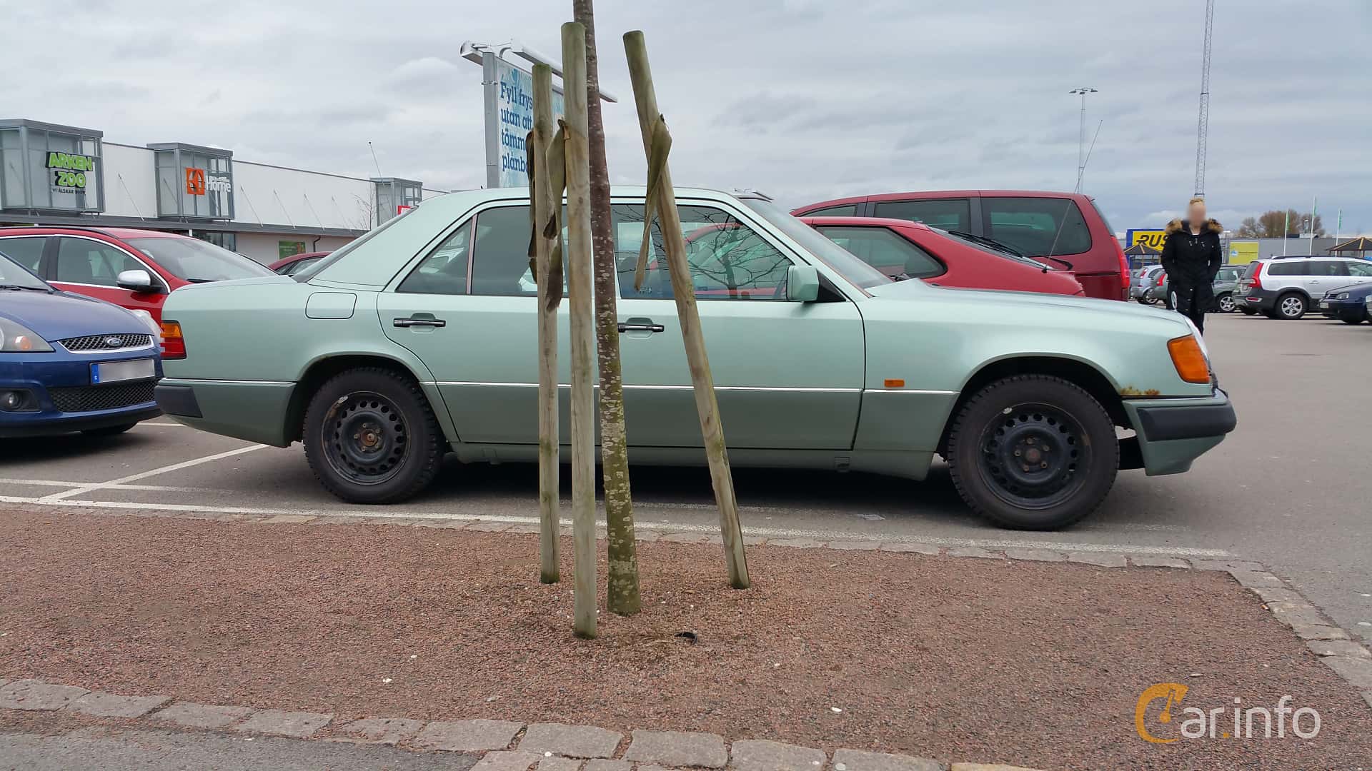 Mercedes-Benz 200 E  Manual, 118hp, 1993