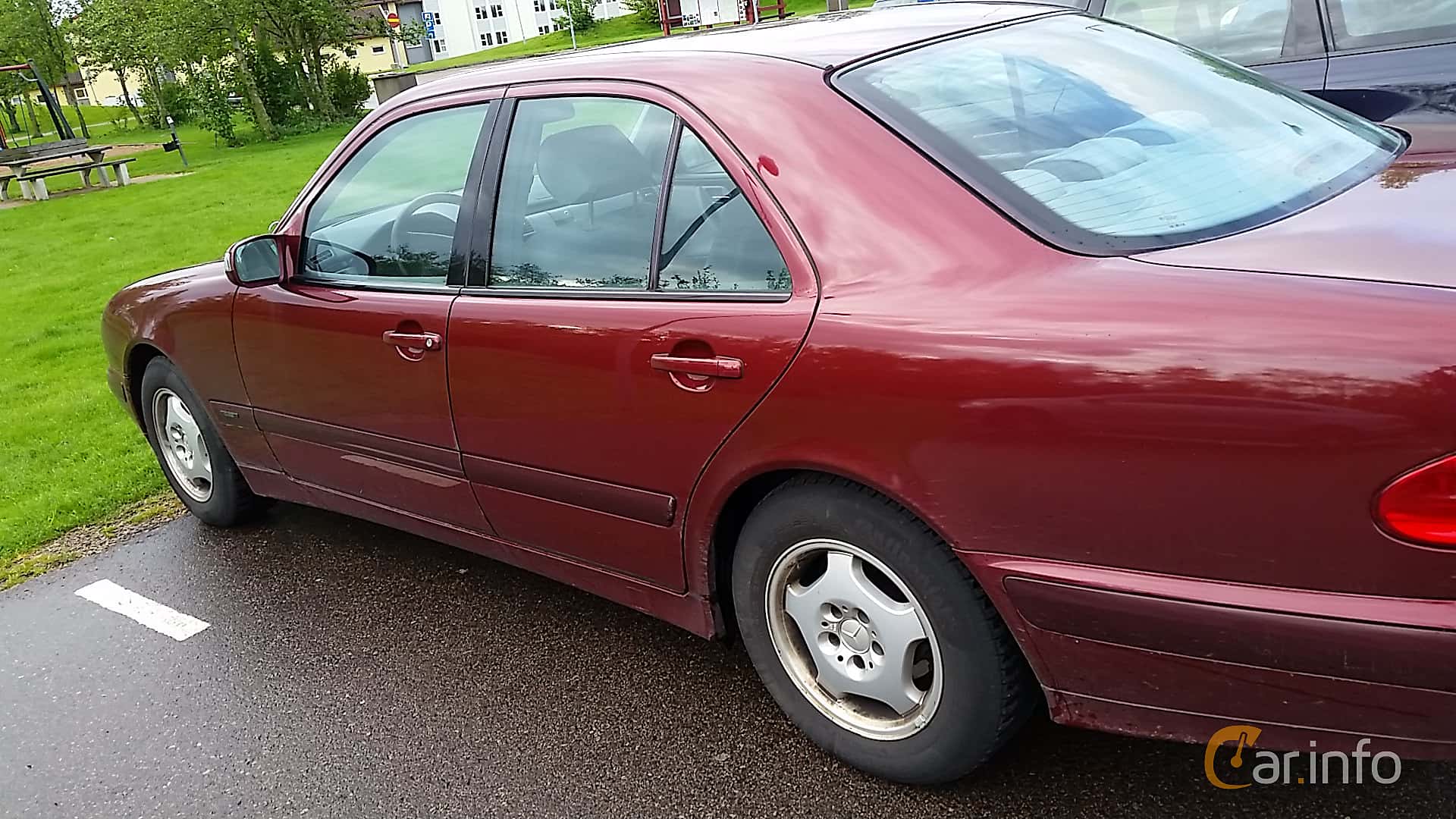 Mercedes-Benz E 200 Kompressor  163hp, 2002