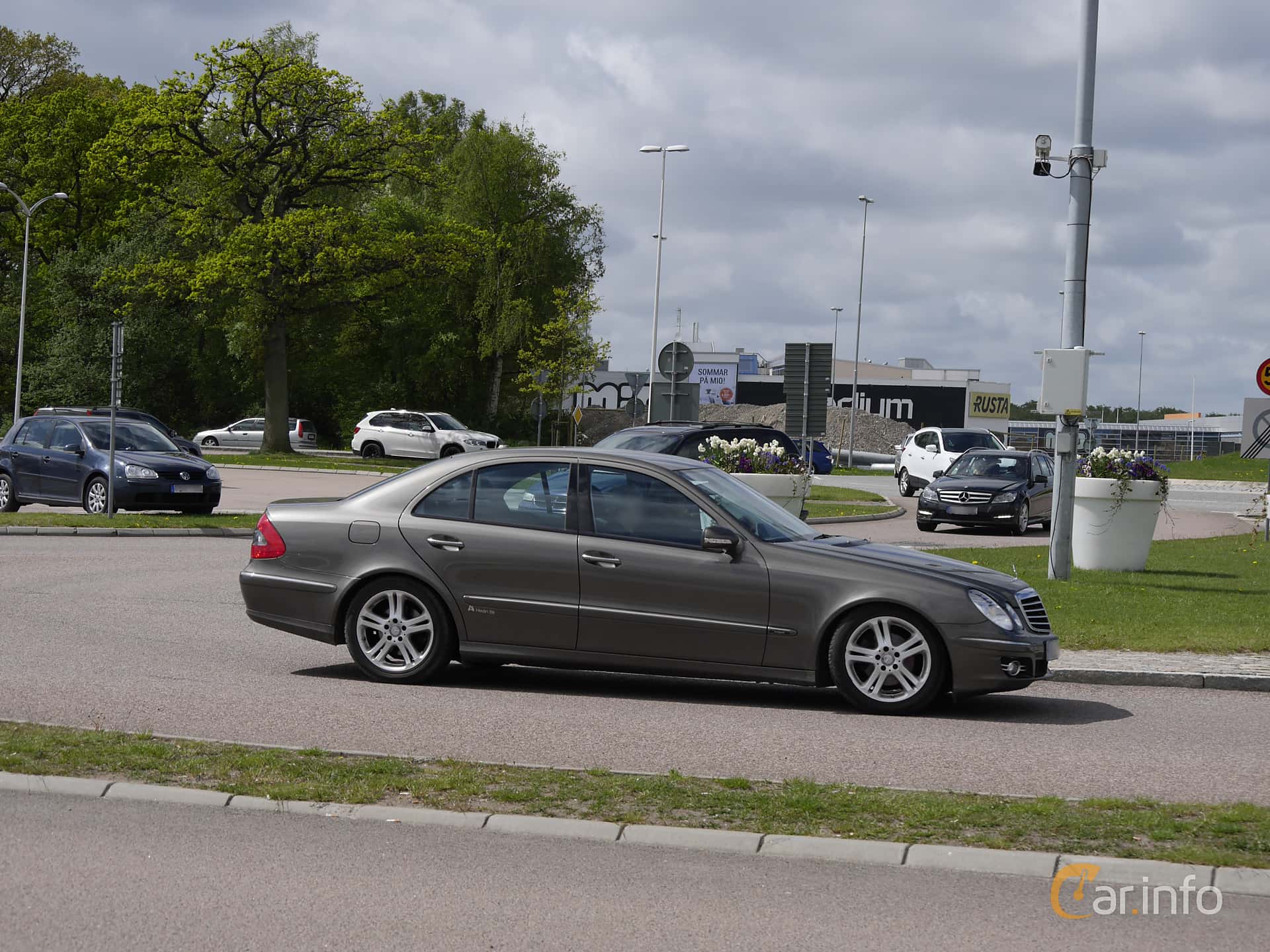 Mercedes-Benz E 300 CDI Bluetec  7G-Tronic, 211hp, 2008
