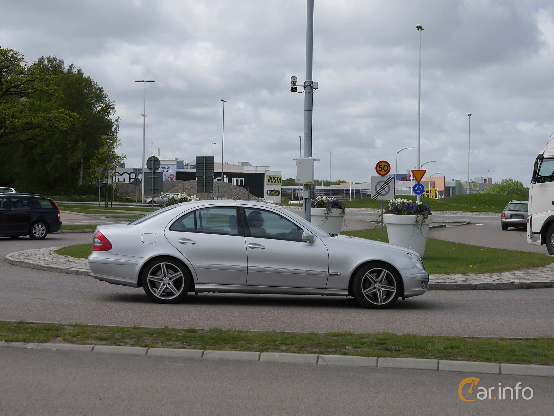 Mercedes-Benz E 500  7G-Tronic, 388hp, 2009