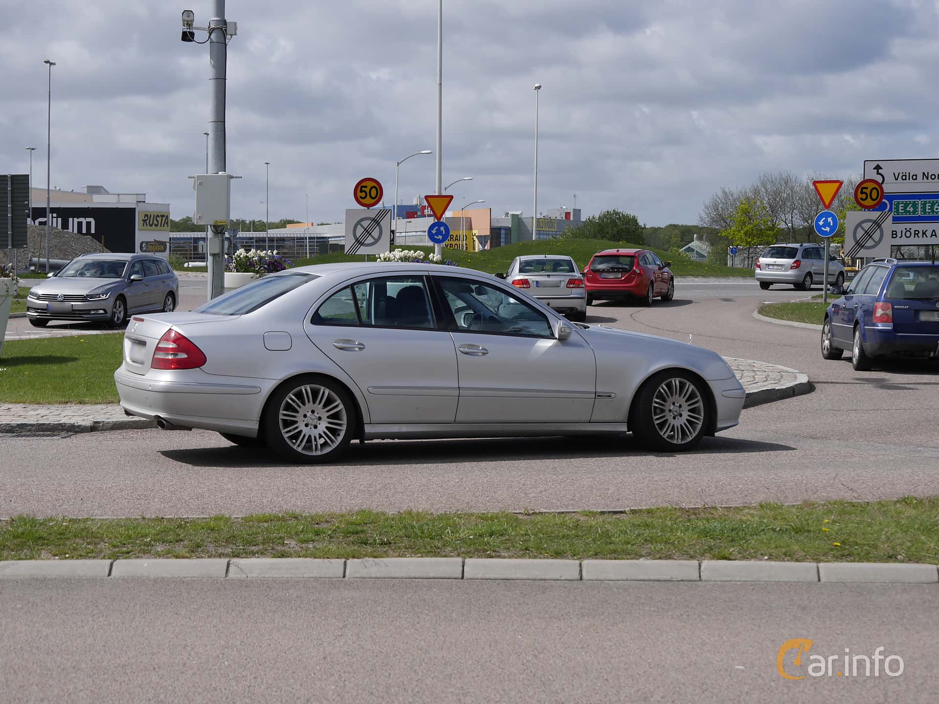 Mercedes-Benz E 320 CDI W211