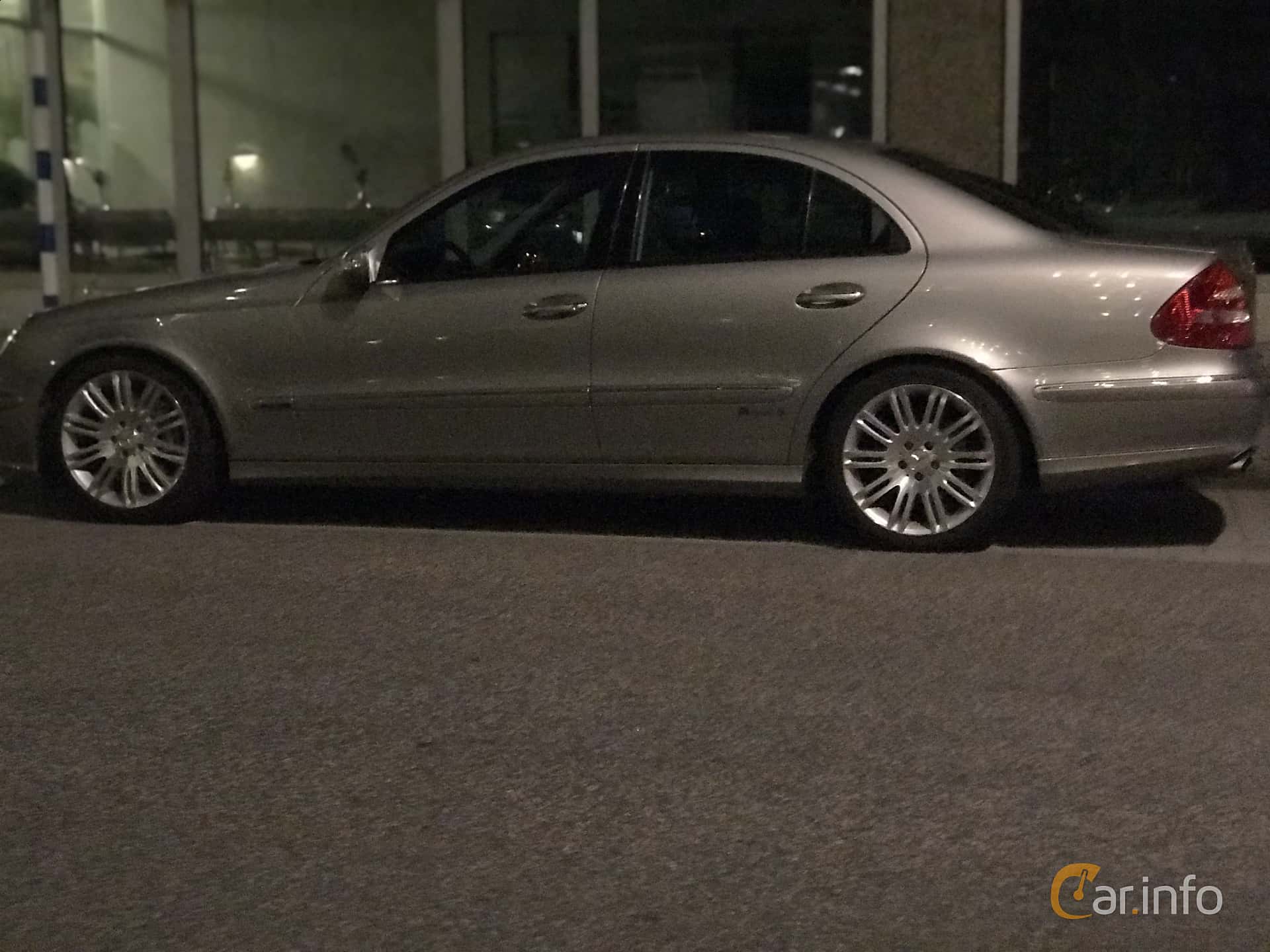 Mercedes-Benz E 280  Manual, 231hp, 2009