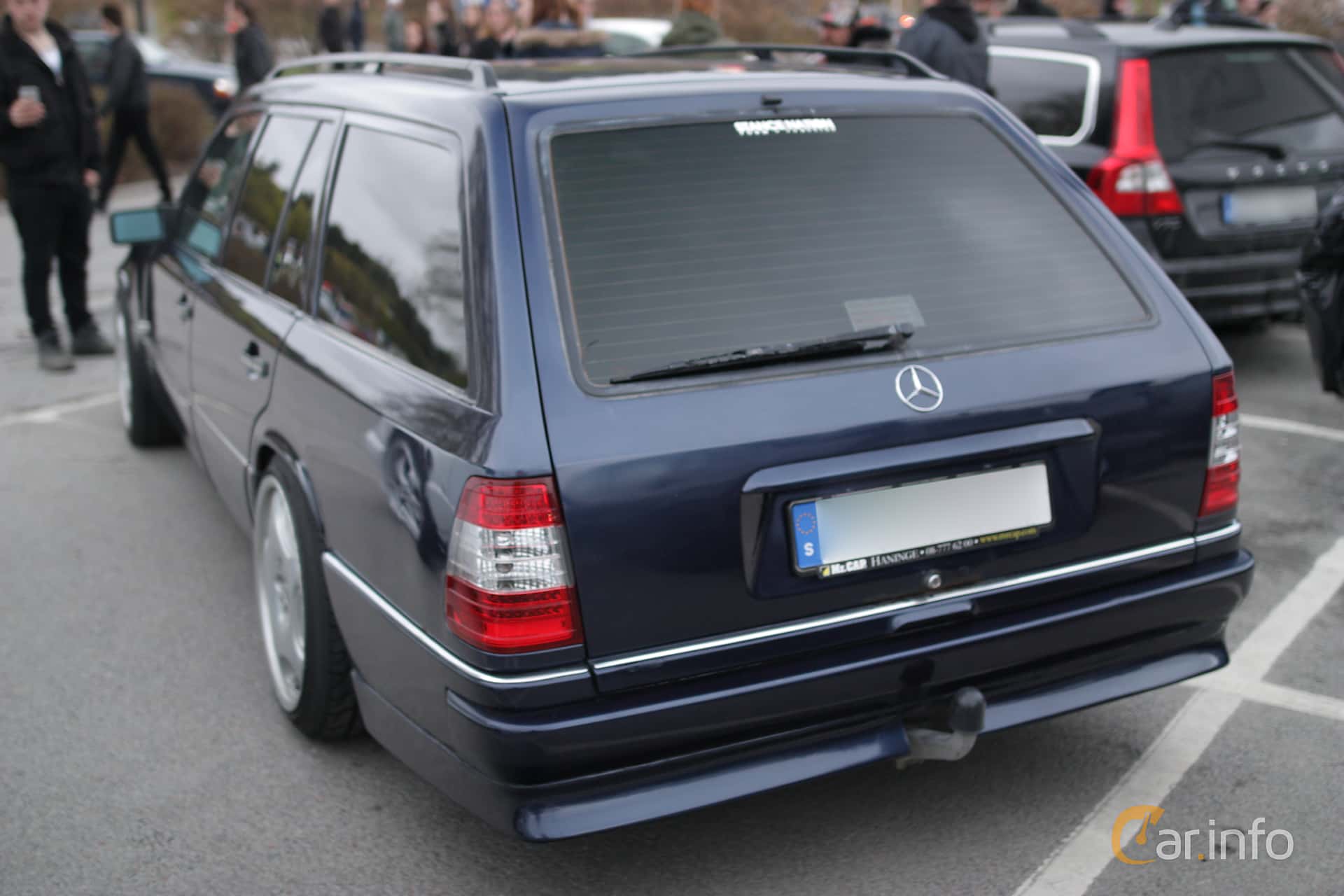 Mercedes-Benz E 200 T  Manual, 136hp, 1996