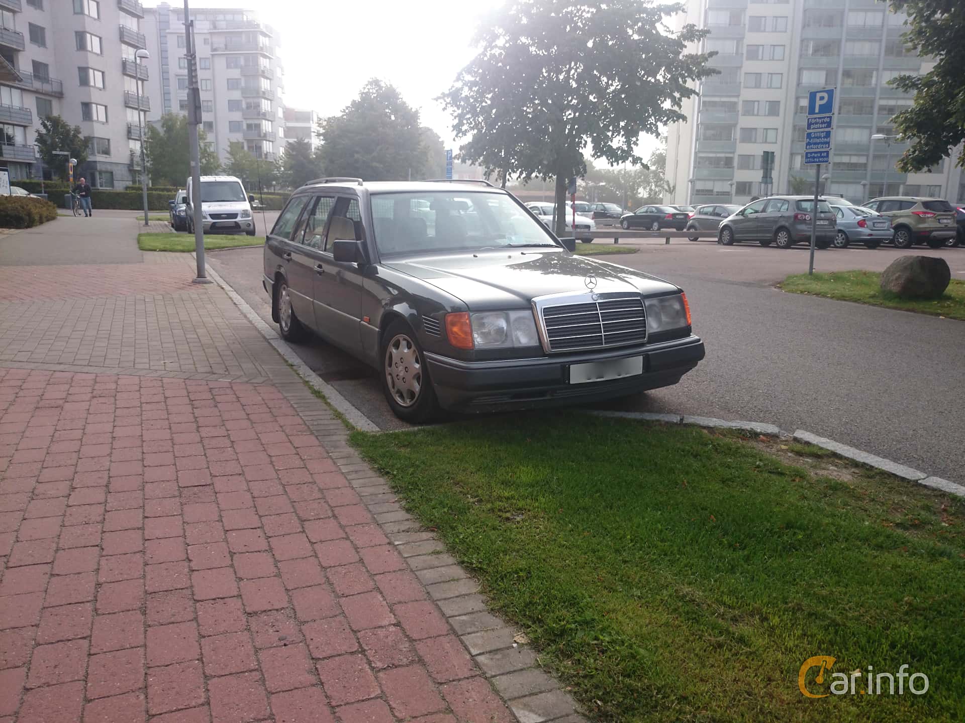 Mercedes-Benz 300 TD Turbo  4G-Tronic, 147hp, 1993