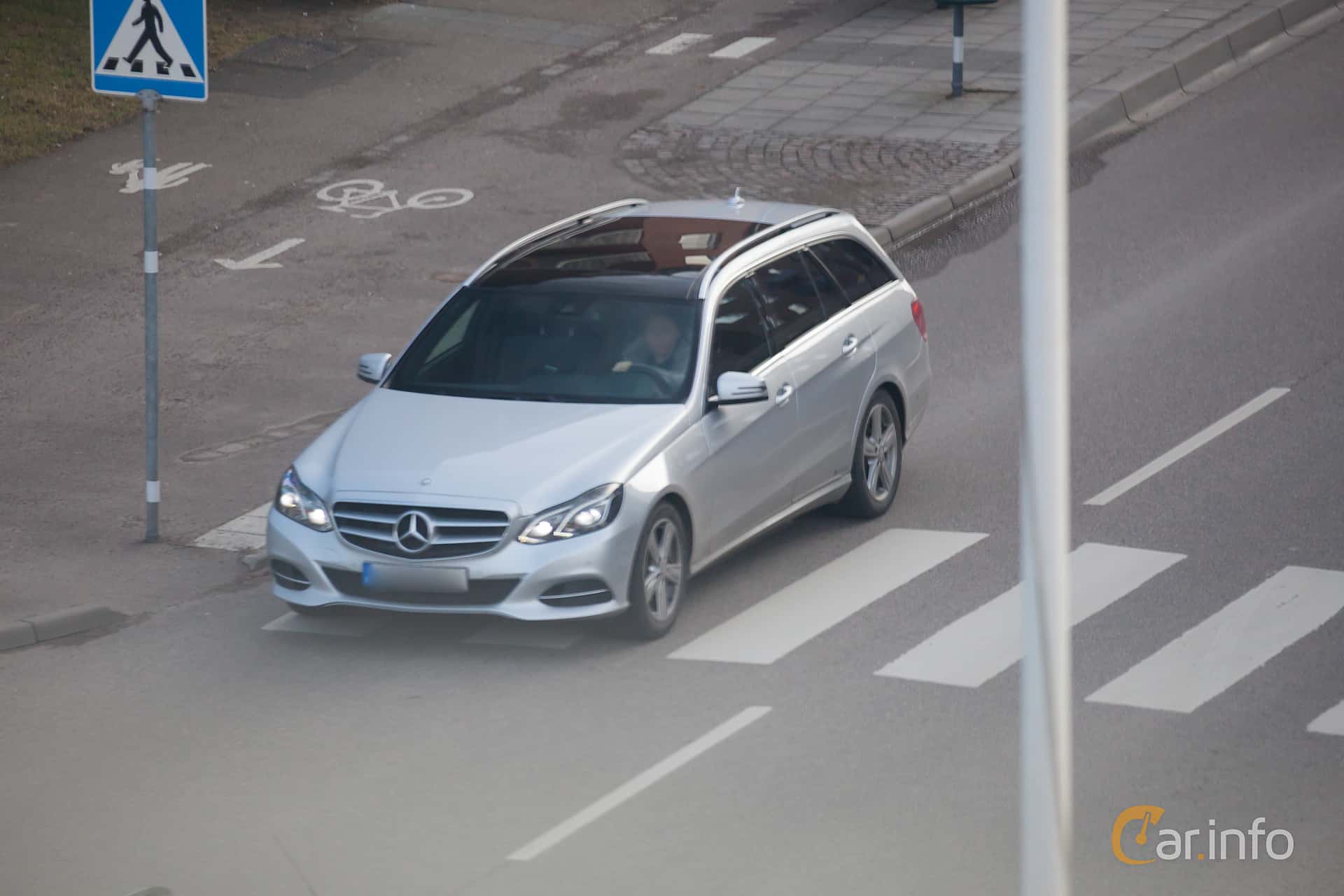 Mercedes-Benz E 350 T BlueTEC 4MATIC  9G-Tronic, 252hp, 2016