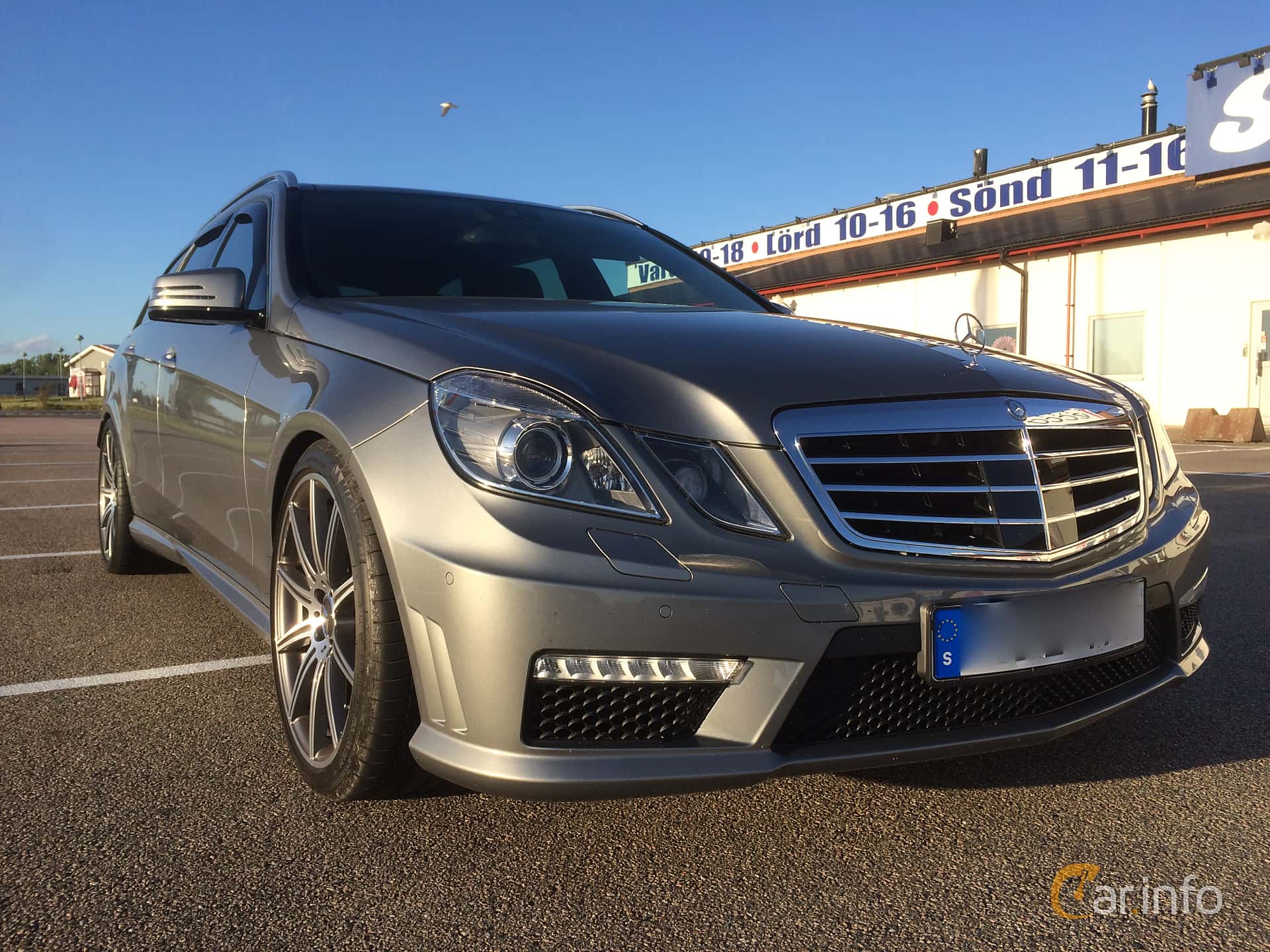 Mercedes-Benz E 63 AMG T  , 525hp, 2011