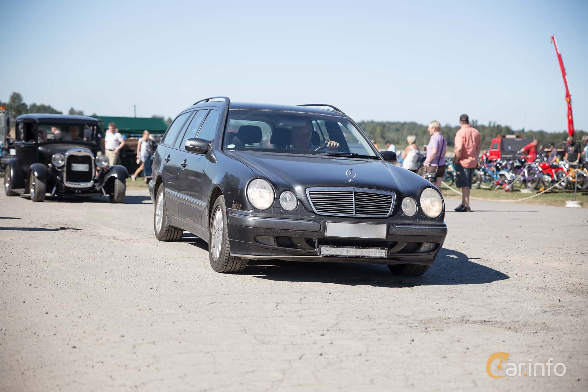 Mercedes-Benz E 200 T Kompressor  163hp, 2002